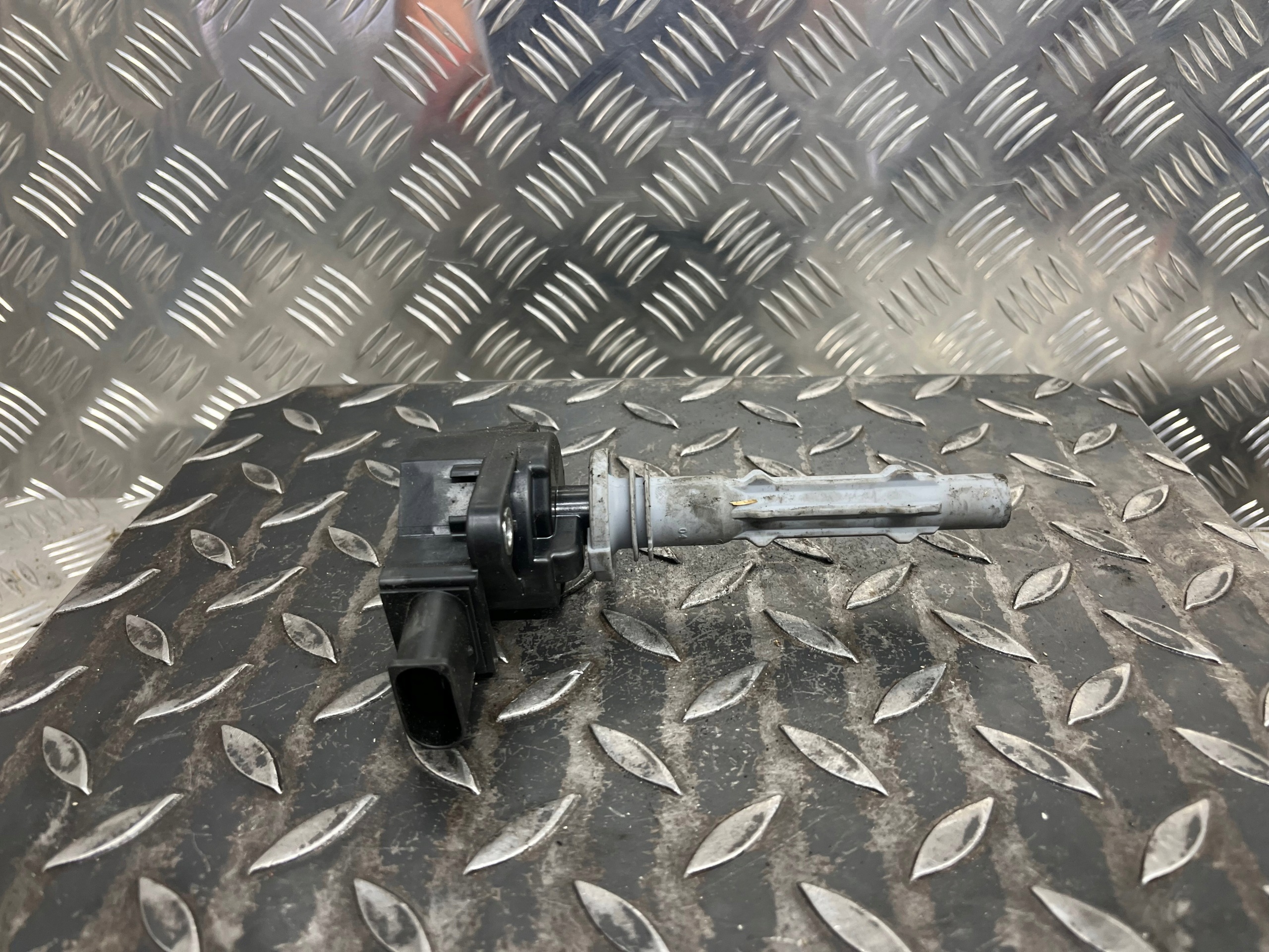 coil ignition MERCEDES-BENZ R KLASA W251 GN10235