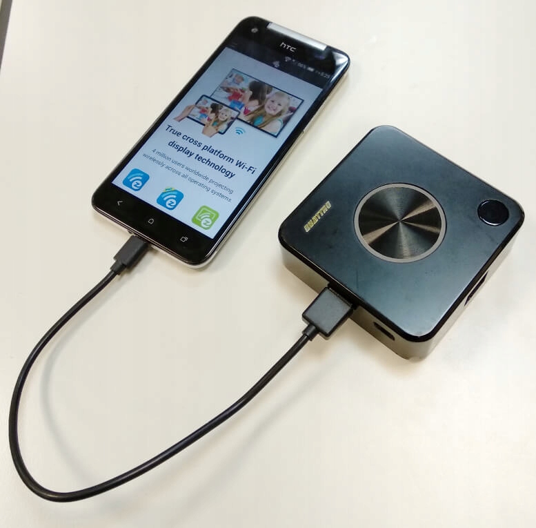 QuattroPod System bezprzewodowych prezentacji 4K HDMI 1T1R BYOD miracast Model QuattroPod