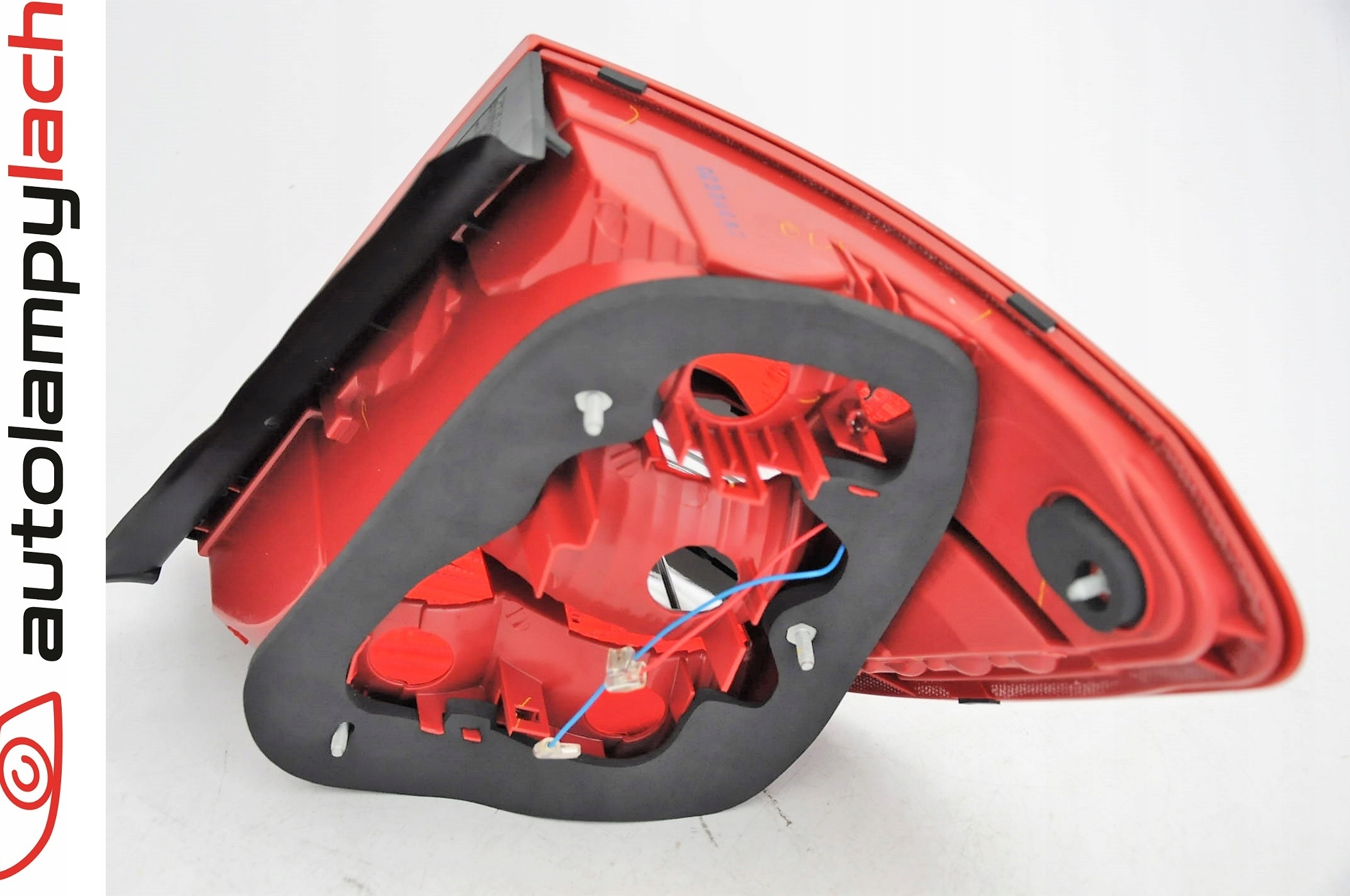 MERCEDES C W204 KOMBI 06-10 LAMPA TYLNA LED LEWA Producent części Inny