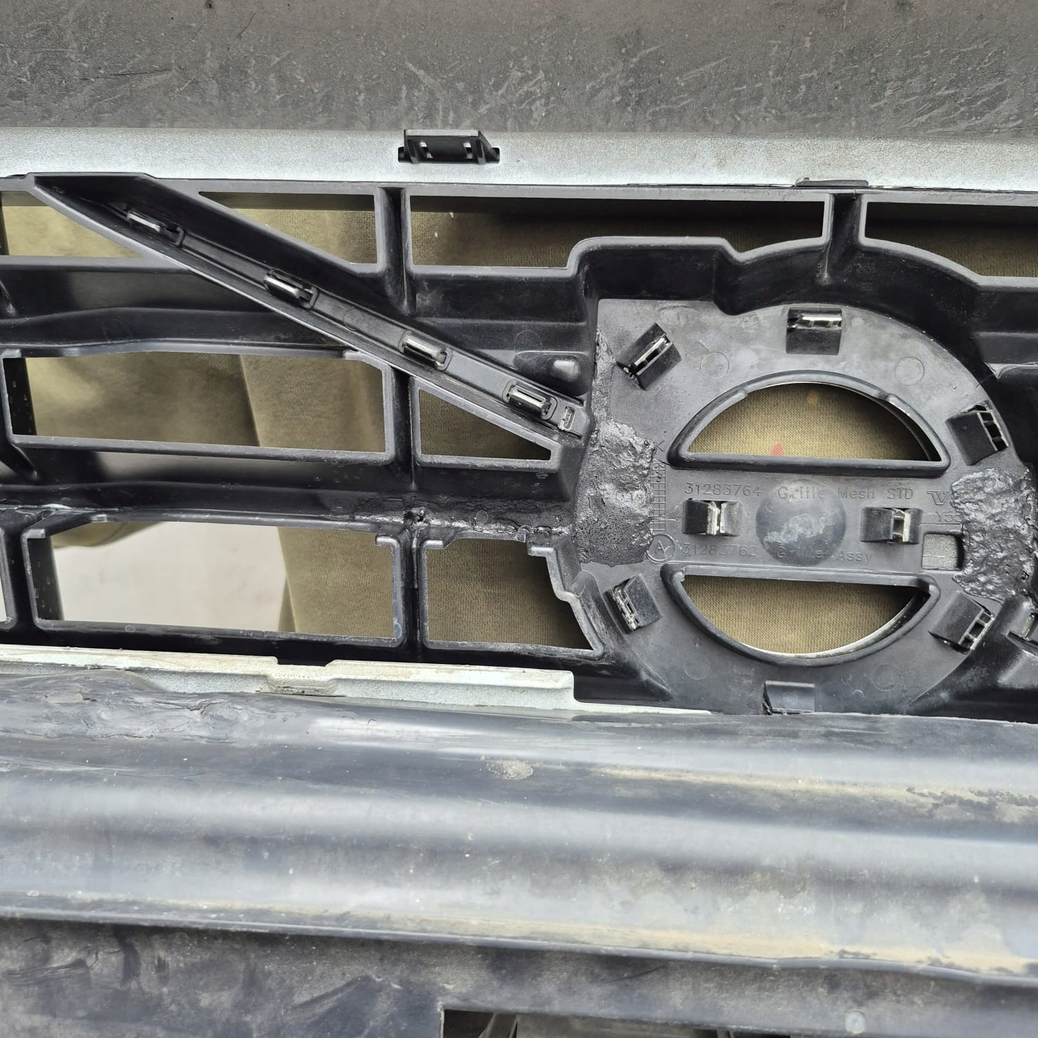 VOLVO V40 II 12-16 bumper front front PDC SPR 31283732