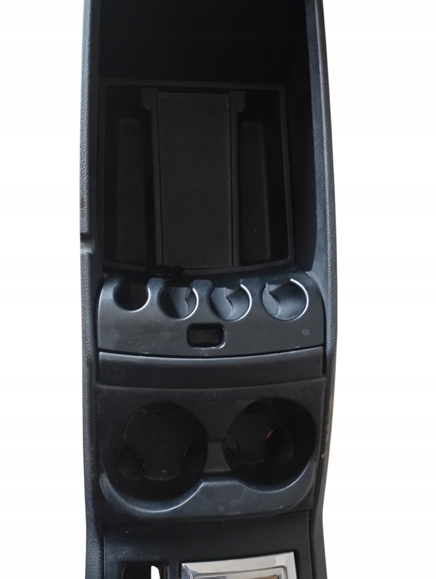 тунель середина CHRYSLER 300C 1057250