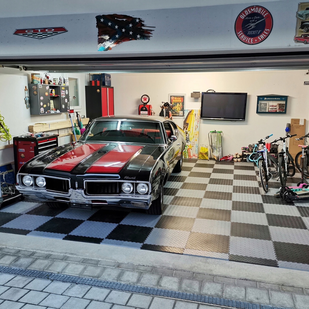 Płytki PCV do garażu szare ryflowane, warsztatu, serwisu Podłoga modułowa Grubość 4 mm