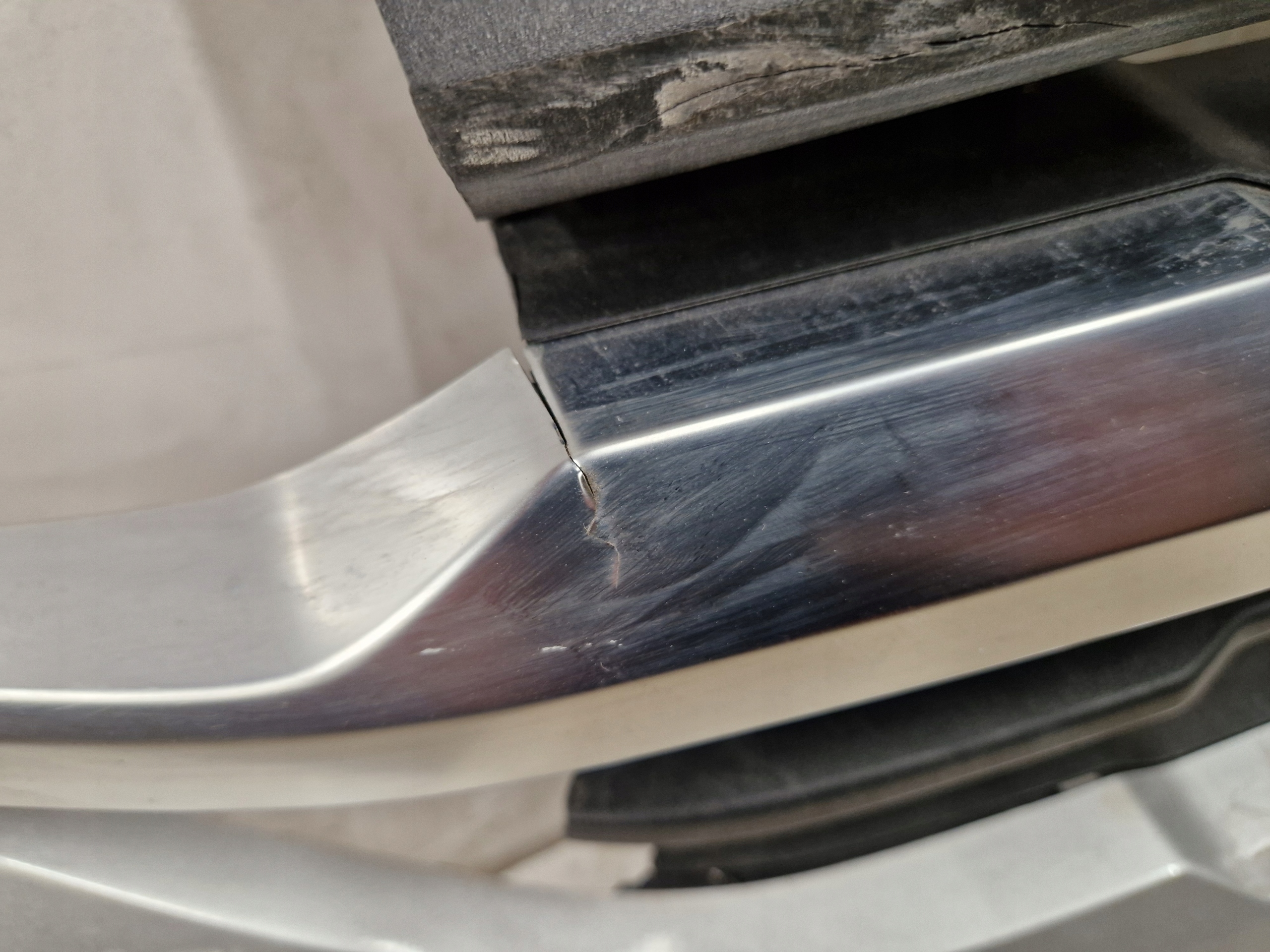 VW Amarok I 2H Kühlergrill FRONTGRILL Kühlergitter - Thumbnail 3