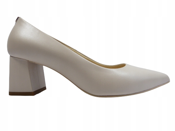 Bezové klasické polobotky kožené na stabilním podpatku Sala 37