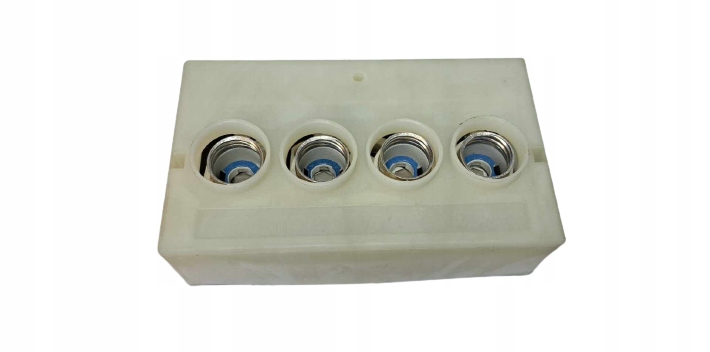 GNIAZDO BEZPIECZNIKOWE 4 X 25A W OBUDOWIE