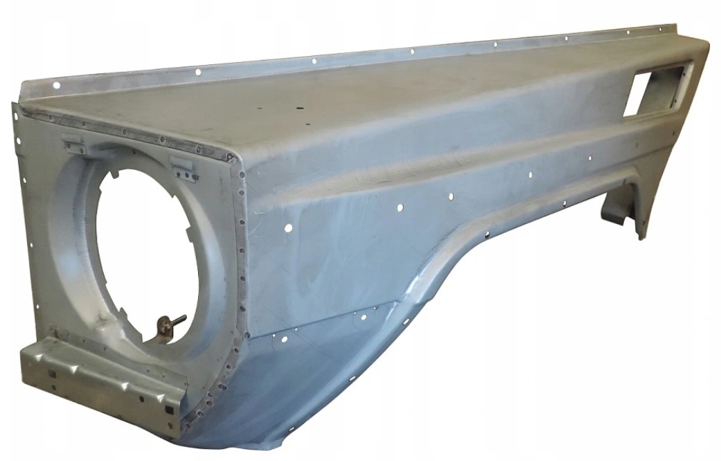 Blatník Přední L Mercedes G W463 Gelenda Wolf 97-