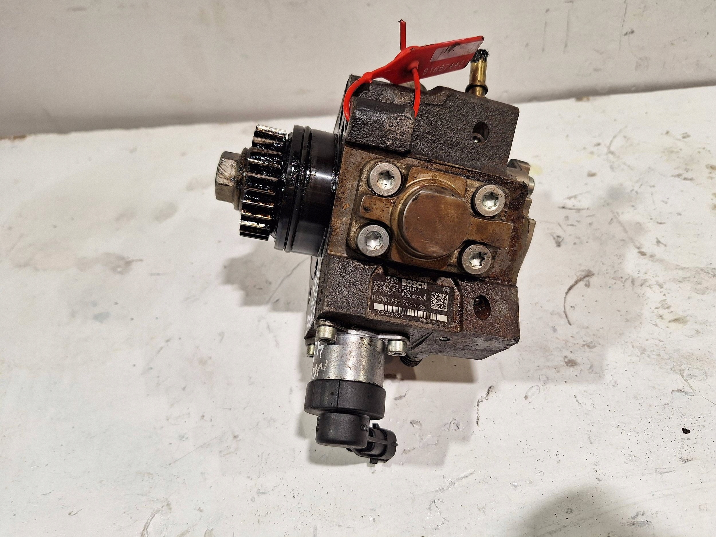 Einspritzpumpe BOSCH 0445010170 RENAULT KOLEOS und 2.0 DCI
