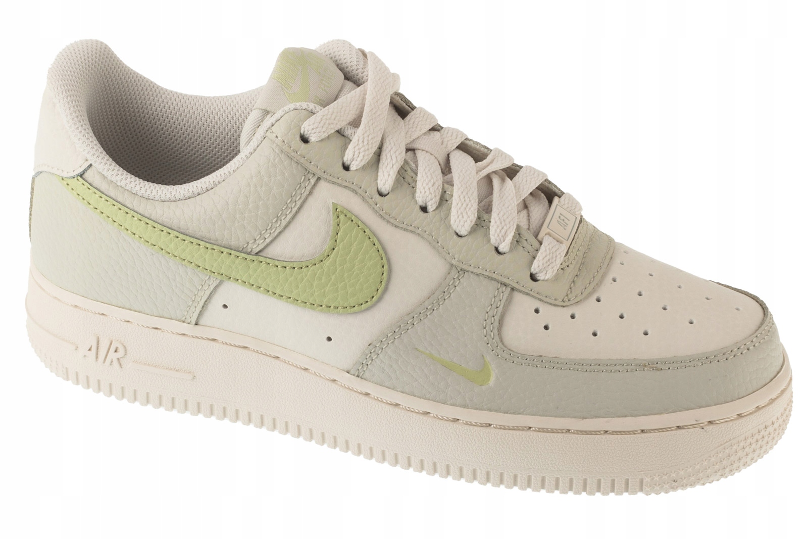 Nike Air Force 1 07 [38] Dámské kožené tenisky, bílé