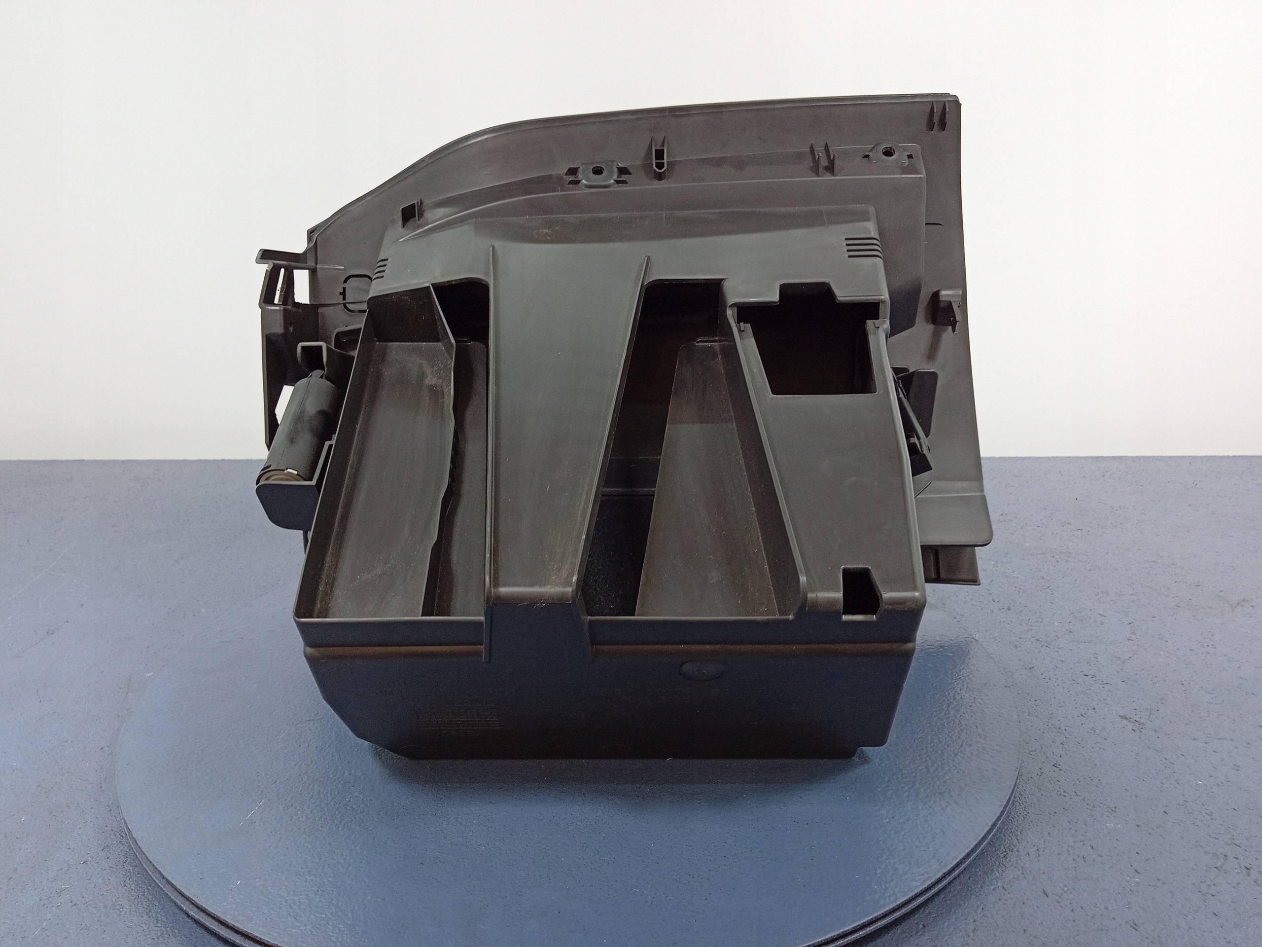 FORD Focus MK3 бардачок пассажира правый европа