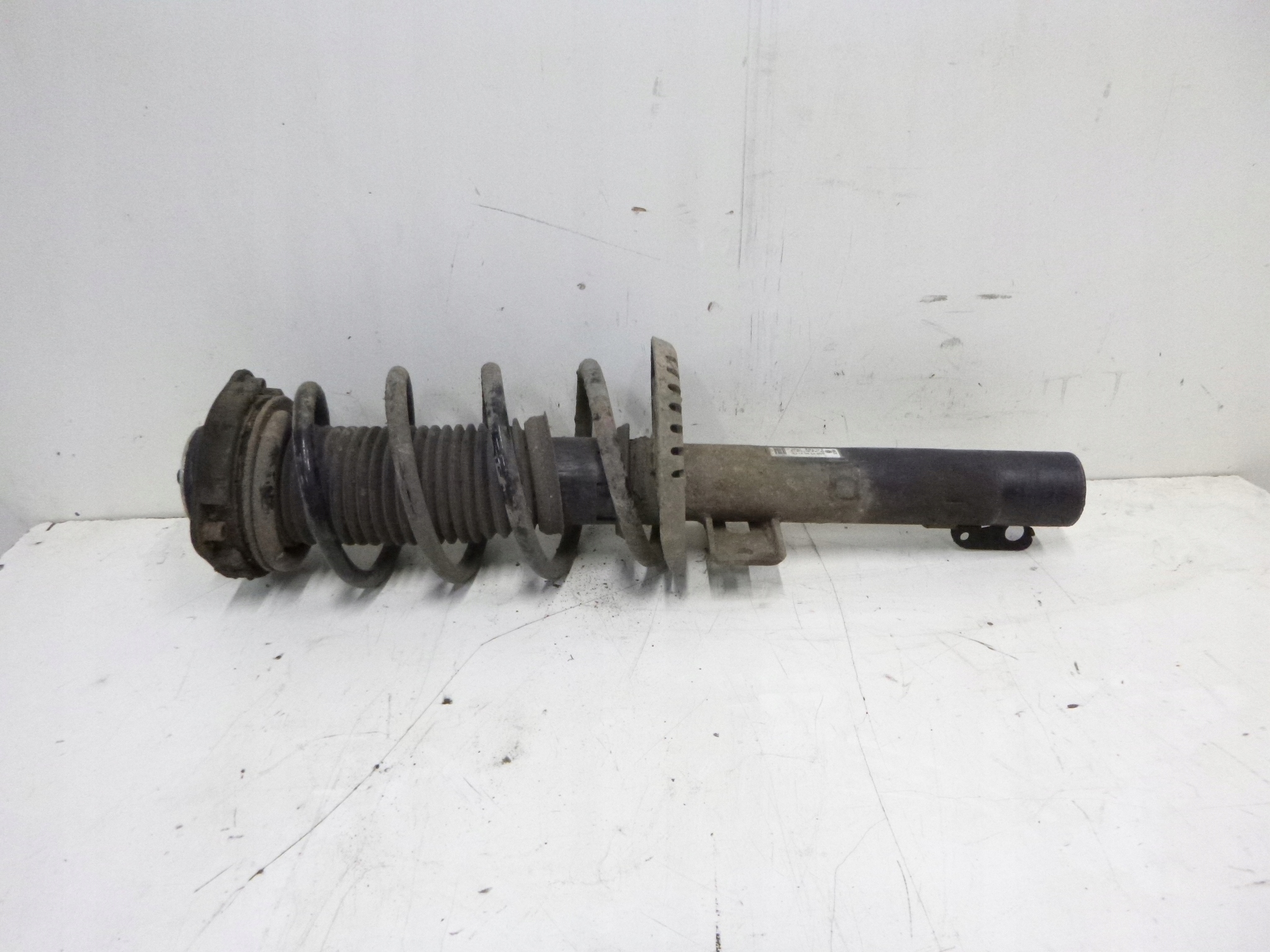 shock absorber front right Volkswagen Polo 9N3 1.4 TDI 2008r.