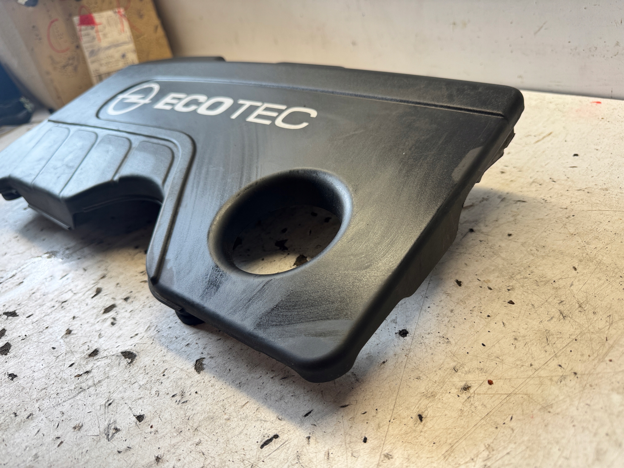 OPEL ASTRA K 5 V upper motor cover 1.6 CDTI