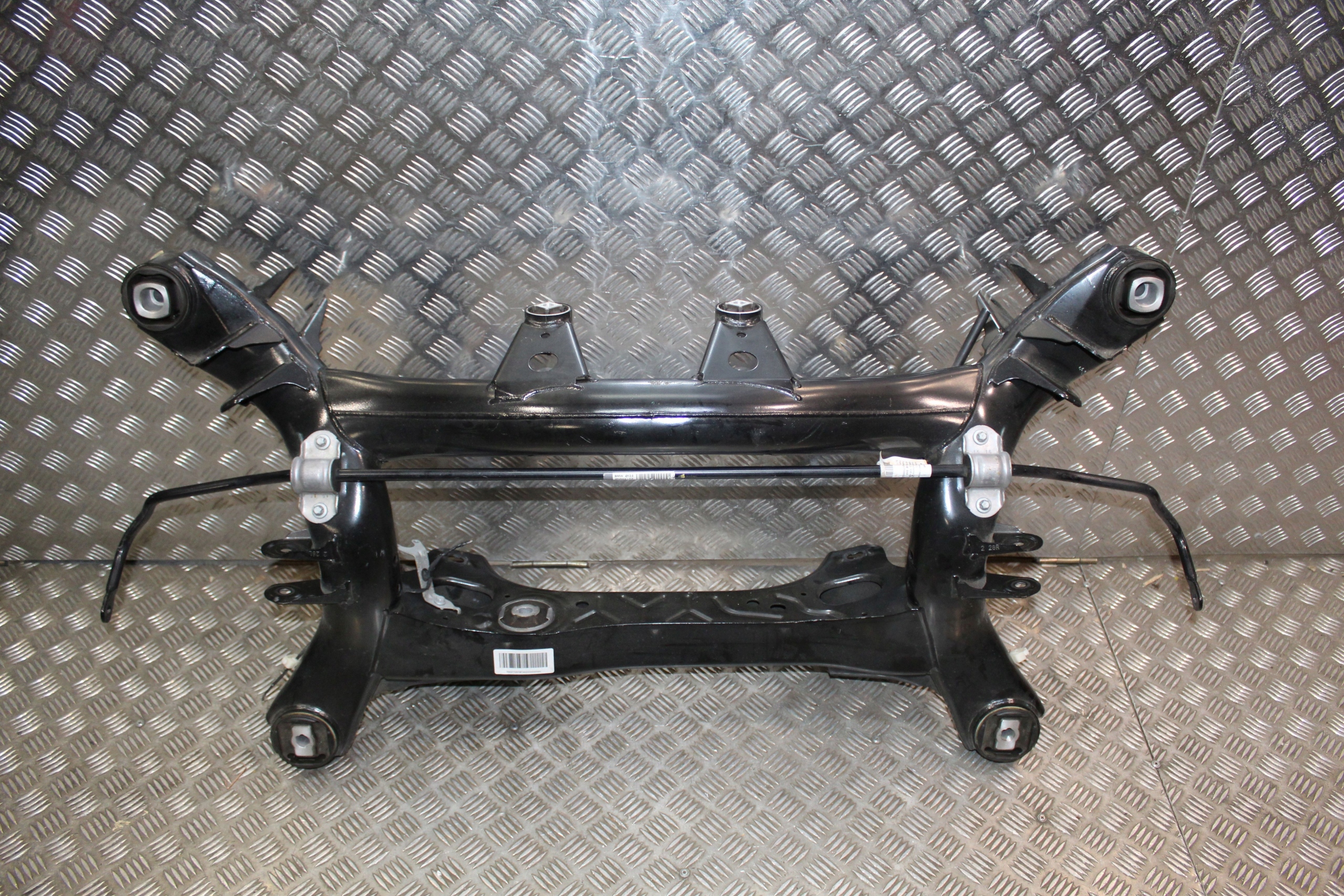 BMW F34 / LCI BELKA ZAWIESZENIA TYŁ 6853442 + STAB