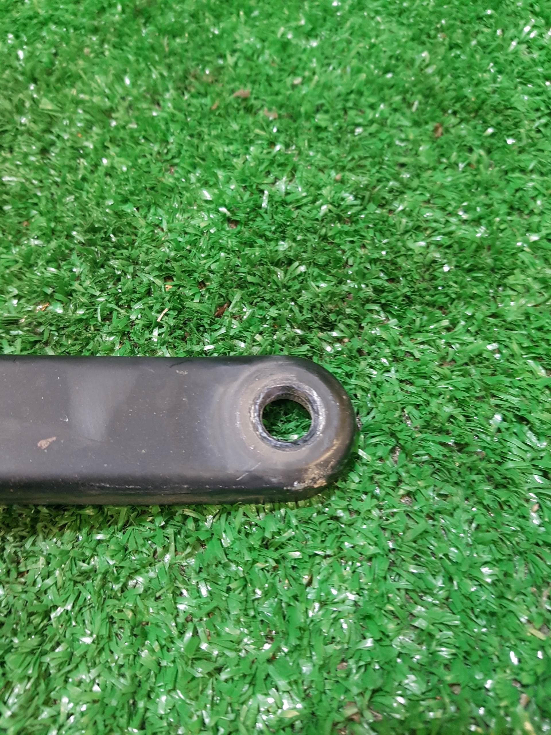 wiper arm front left FORD FIESTA MK 7 8A6117526AB
