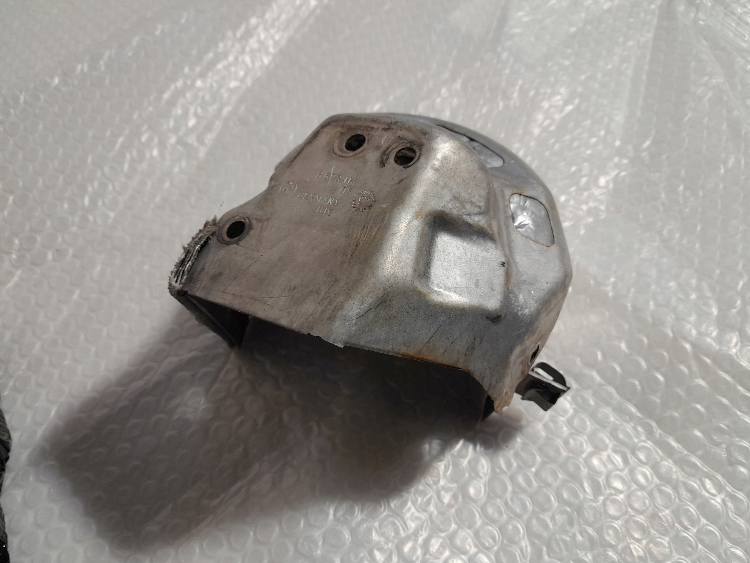 BMW 5 G30 Blende Abdeckung TERMICZNA turbo 8573114