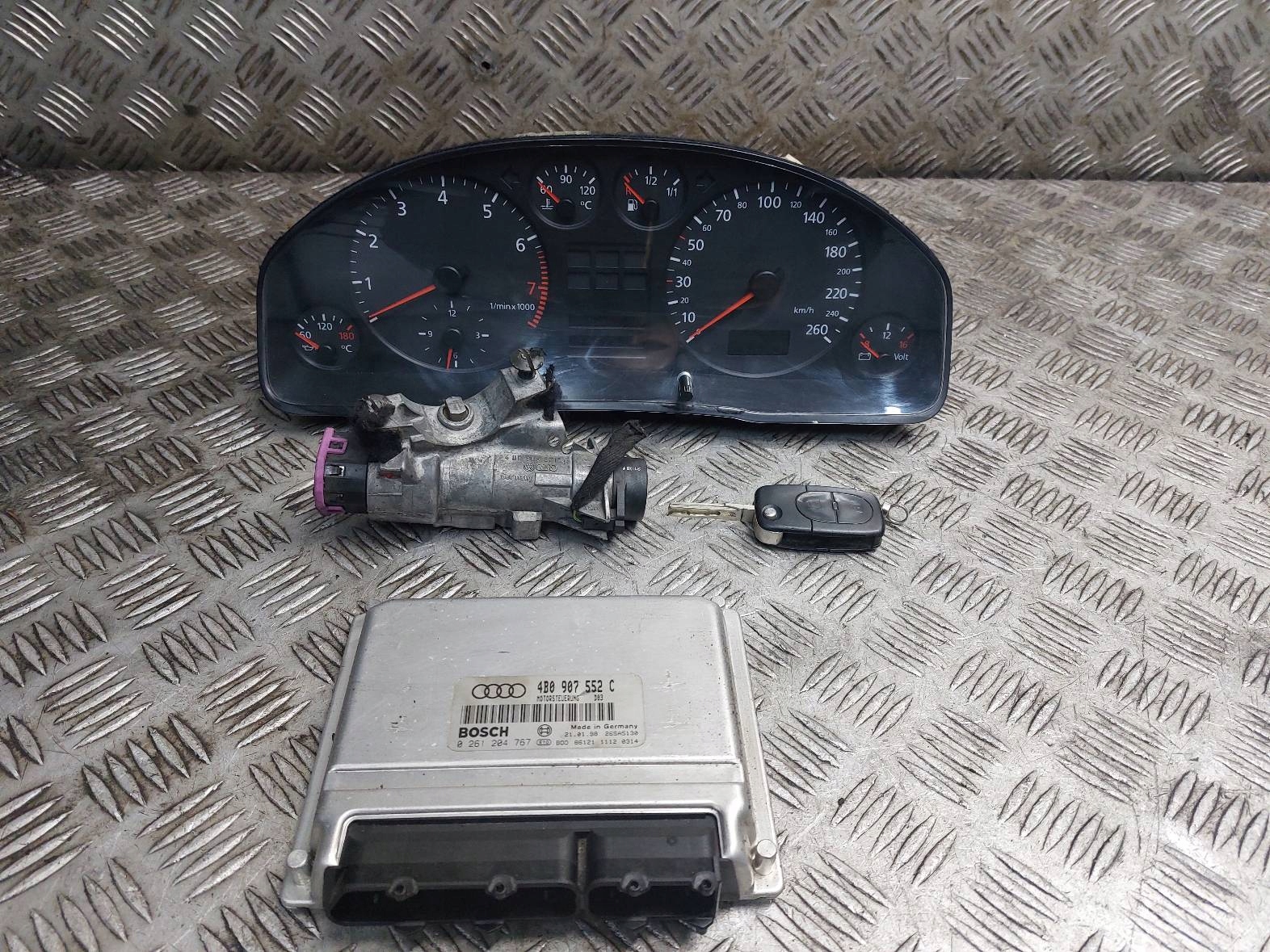 КОМПЛЕКТ СТАРТОВИЙ AUDI A6 C5 2.4 AUTOMATb0907552c