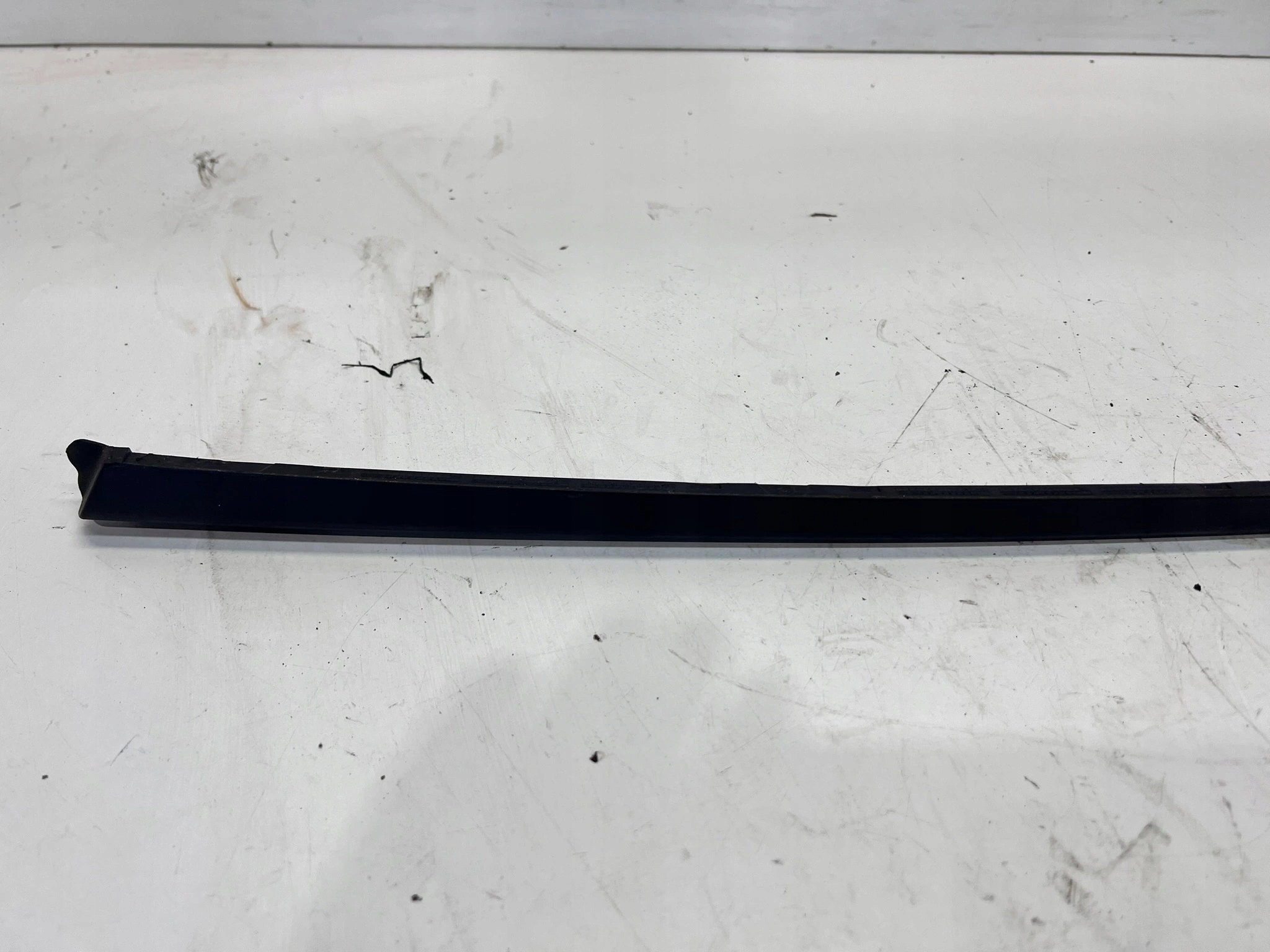 moulding dust windows CZOLOWEJ right front AUDI A6 C7 4G0854328A