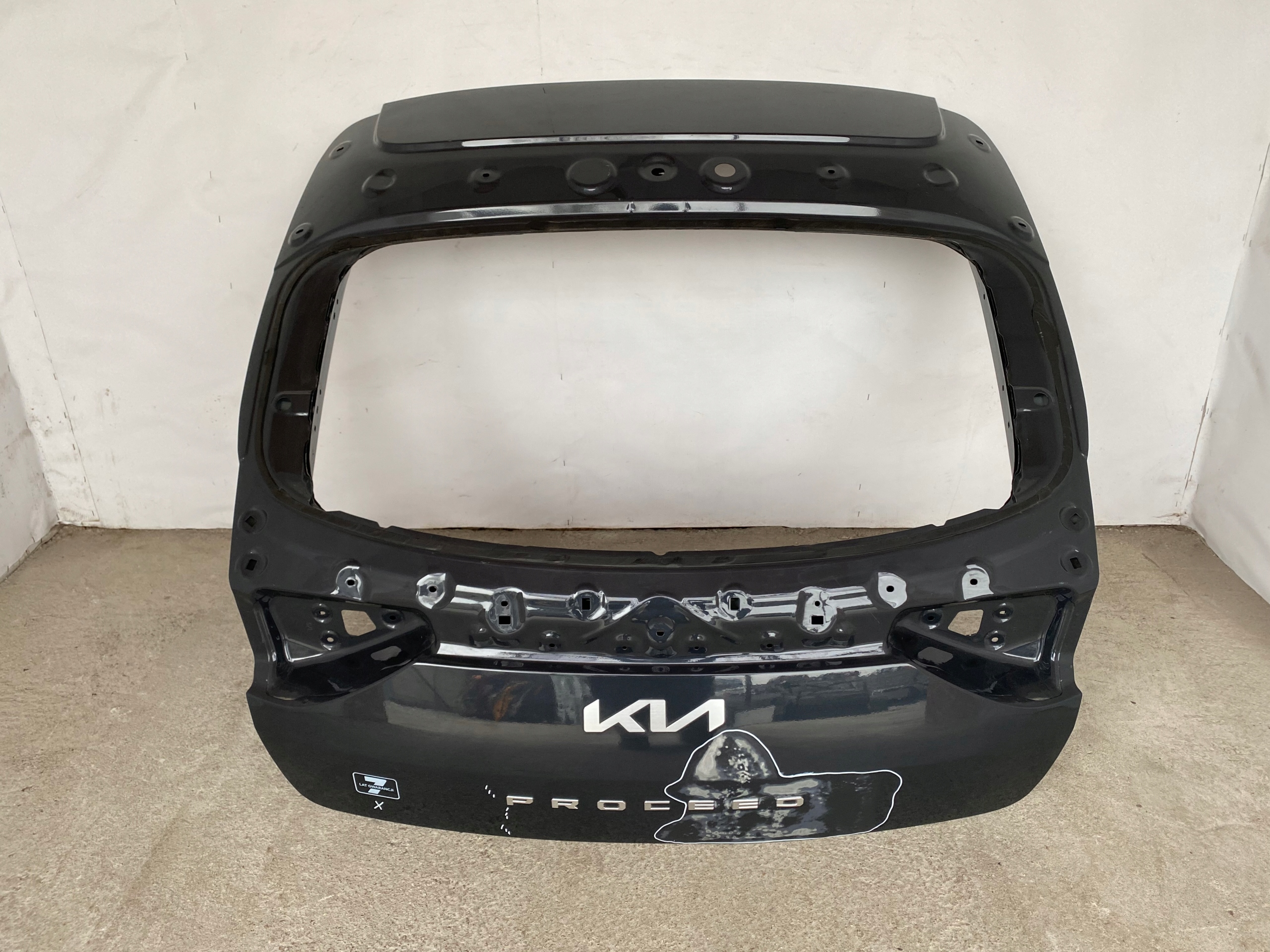 KIA PROCEED LIFT 2021r- KLAPA BAGAŻNIKA POZNAŃ (GIEŁDA)