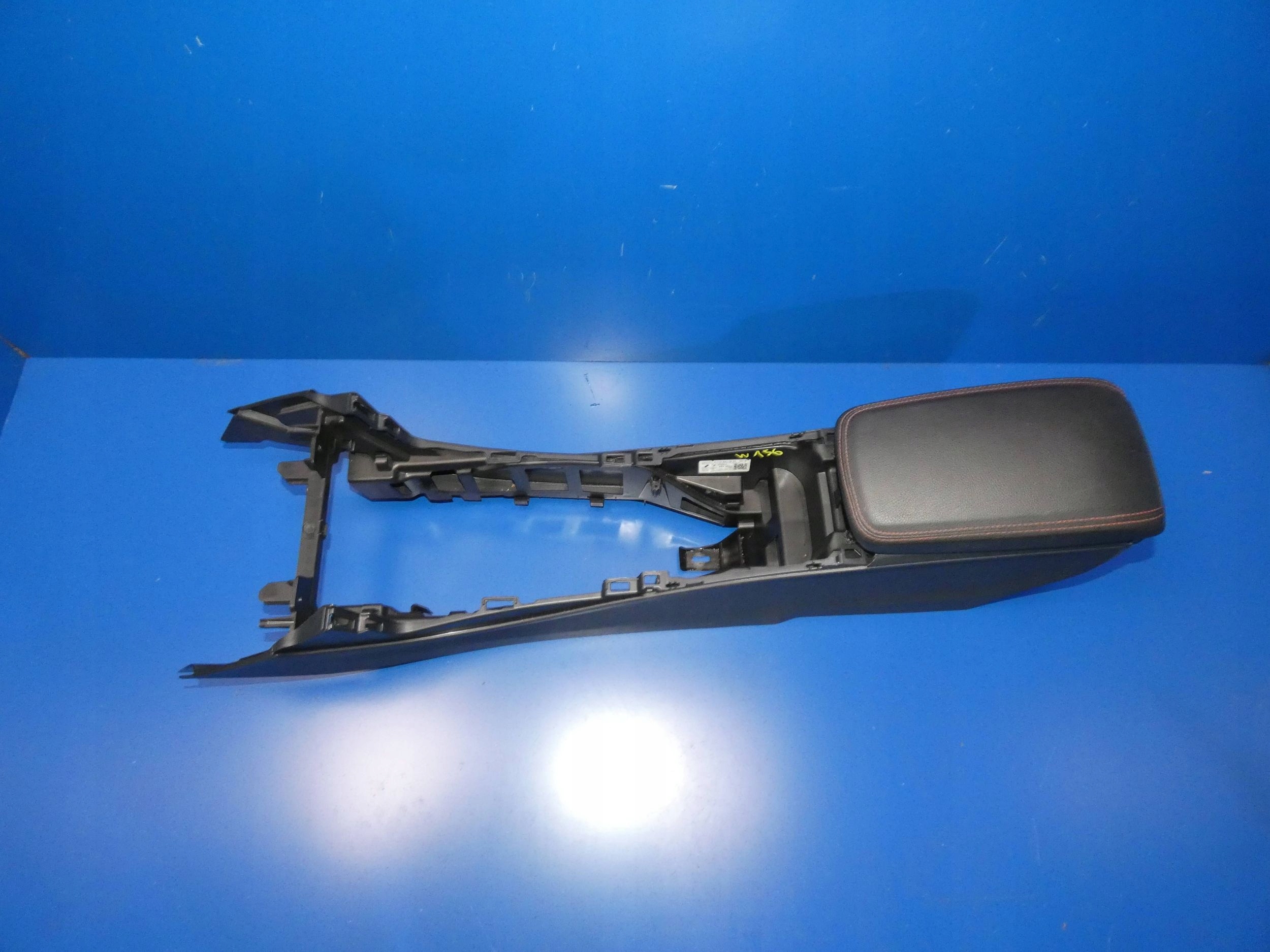 MERCEDES GLA W156 X156 AMG armrest TUNEL central