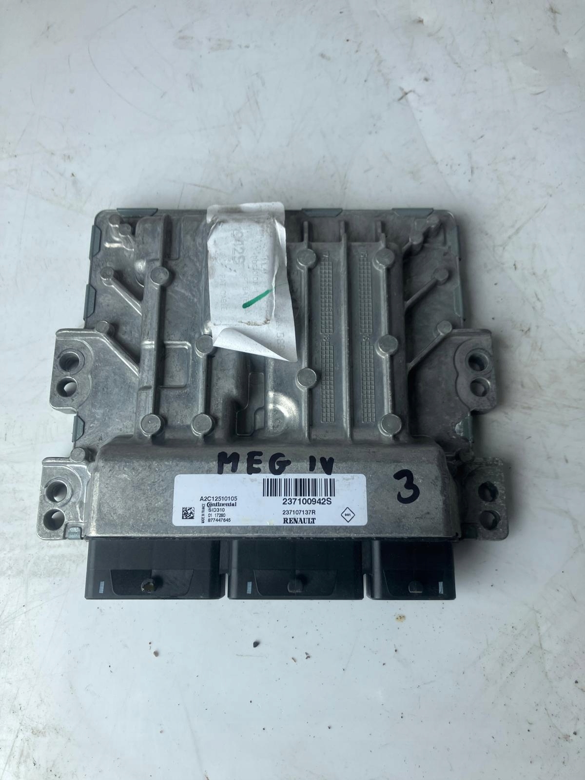 control unit computer of the engine MEGANE IV 1.5 DCI 237100942S 237107137R