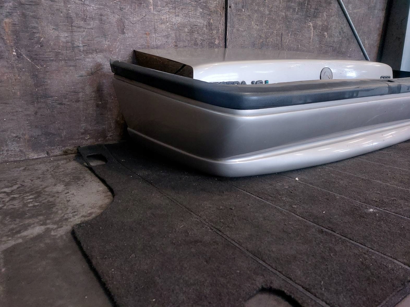 complete rear part OPEL VECTRA A E137 trunk door bumper lights