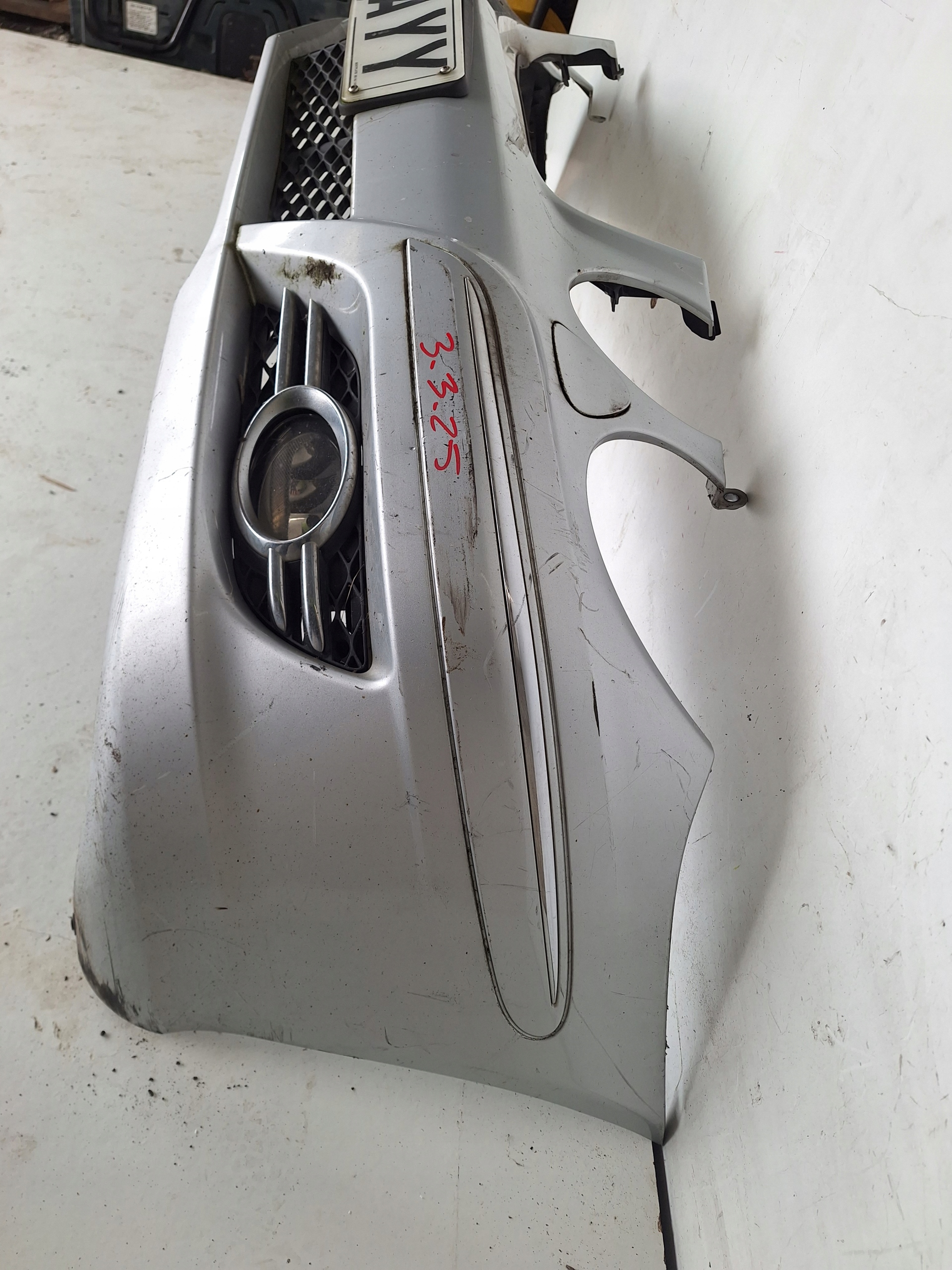 MERCEDES E-KLASA W211 LIFT 06-08 bumper + XENON