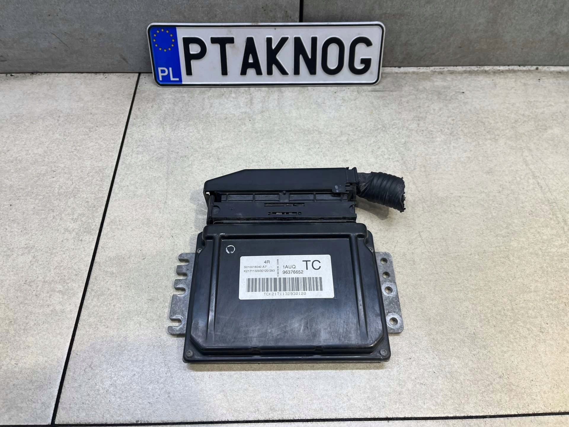 control unit computer of the engine CHEVROLET KALOS 1.2 96376652