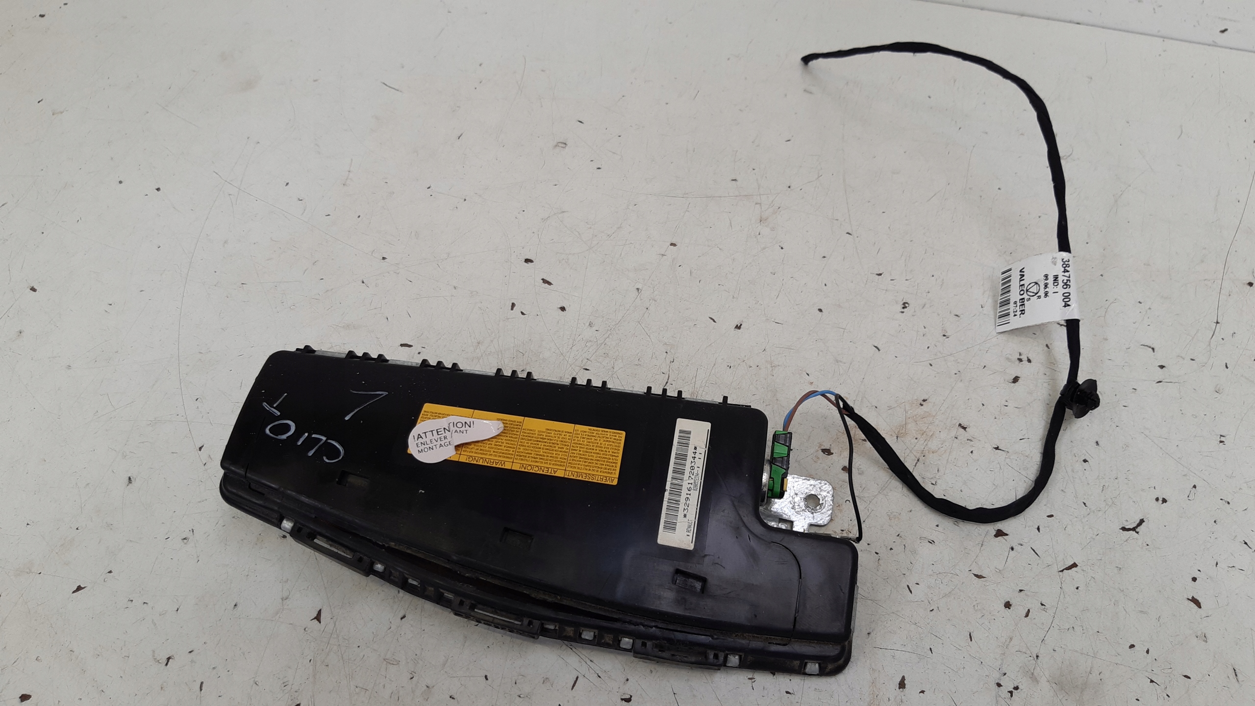 seat airbag left 8200552394 Renault Clio III