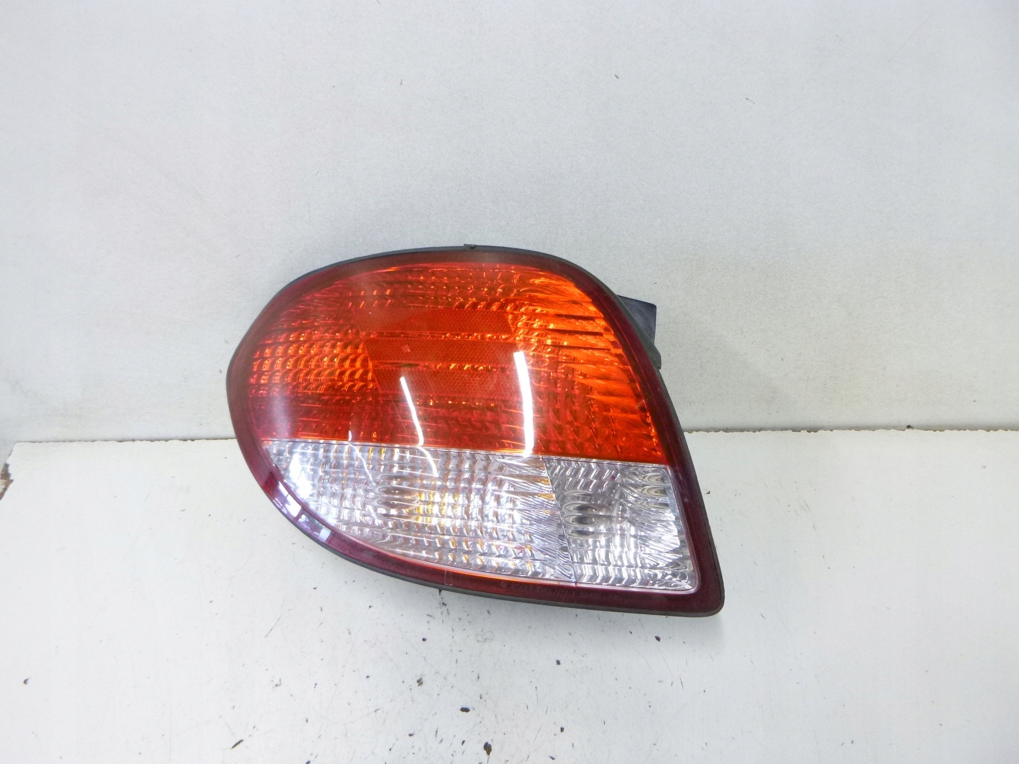 light rear left Hyundai Coupe and Lift 99-01r.
