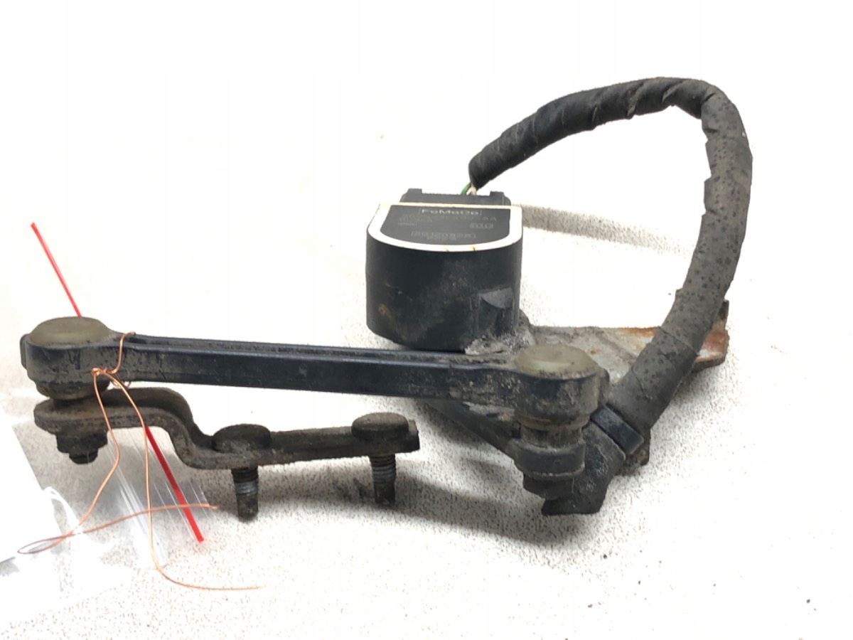 8G9N-3C492-AA - ДАТЧИК ВЫРАВНИВАНИЯ КСЕНОН ЗАДНИЙ ЛЕВЫЙ ДЛЯ FORD MONDEO IV