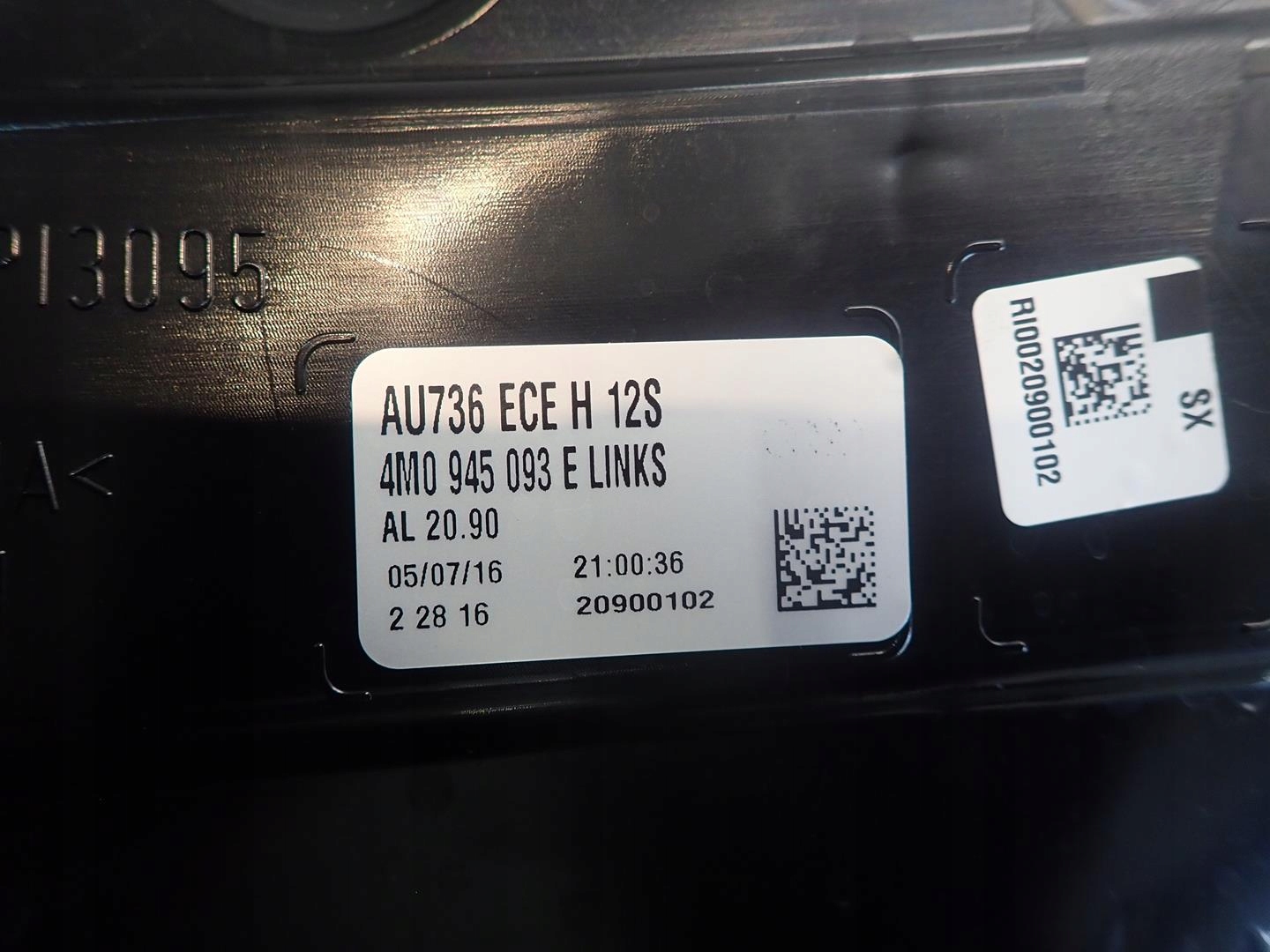 light rear part rear left AUDI Q7 2015- LED 4M0945093E