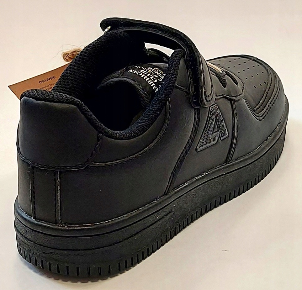 ADIDASY PÓŁBUTY SPORTOWE LEKKIE RO 35 WKŁ 23,00 CM Bohater brak