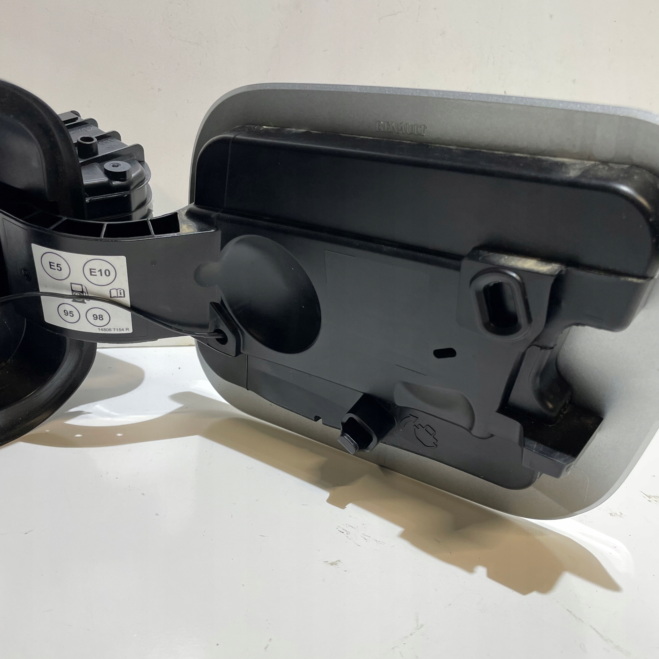 RENAULT CAPTUR II TANKKLAPPE DES KRAFTSTOFFSBEHÄLTERS BIYPE TEKQA
