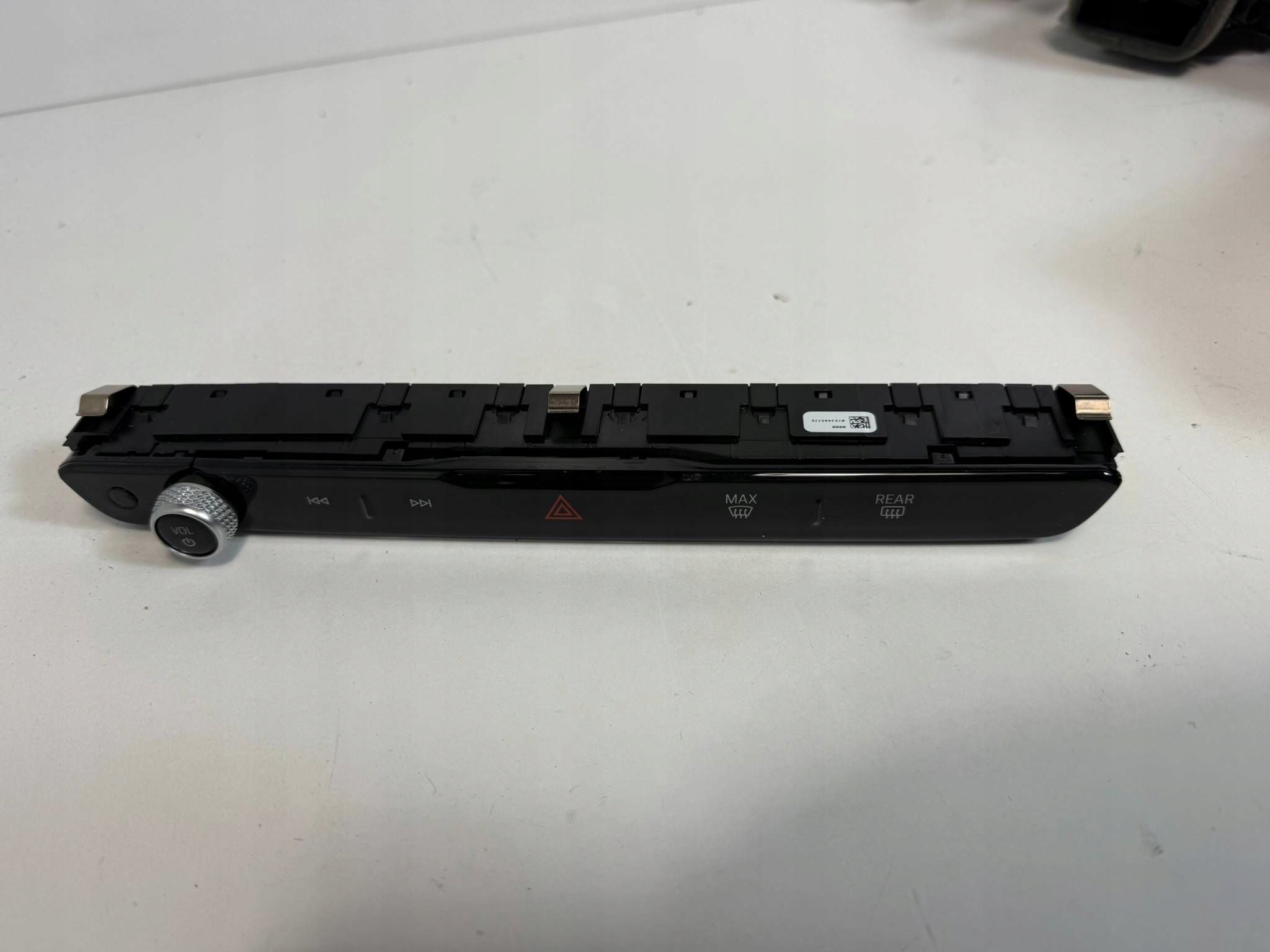 BMW i4 G26 G20 2023 module / control unit of the air conditioning 5A63F18 PANEL