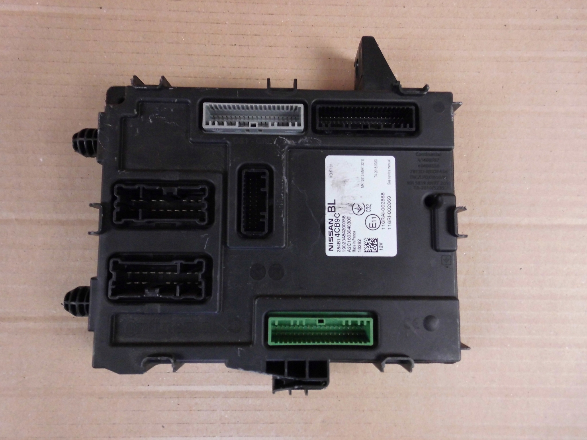 Nissan Qashqai II module 284B1 4CB9C