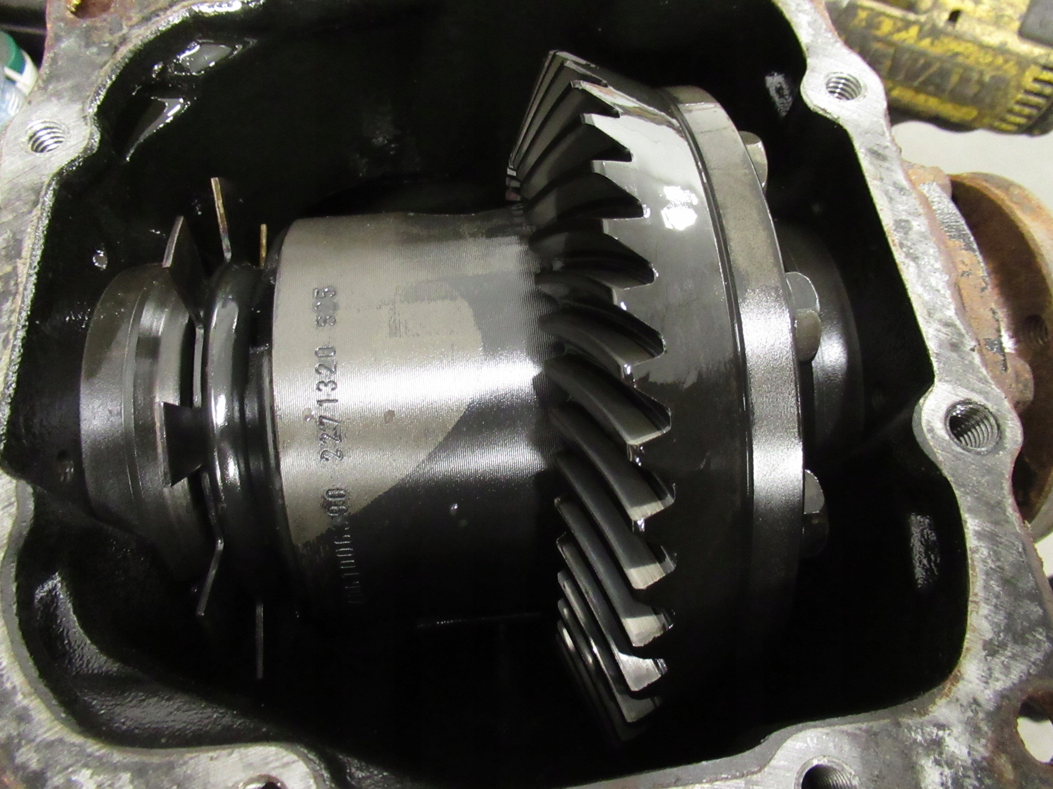 differential diff differential BMW e32 e34 SZPERA 25% 3.07 typ 188 duza glowa