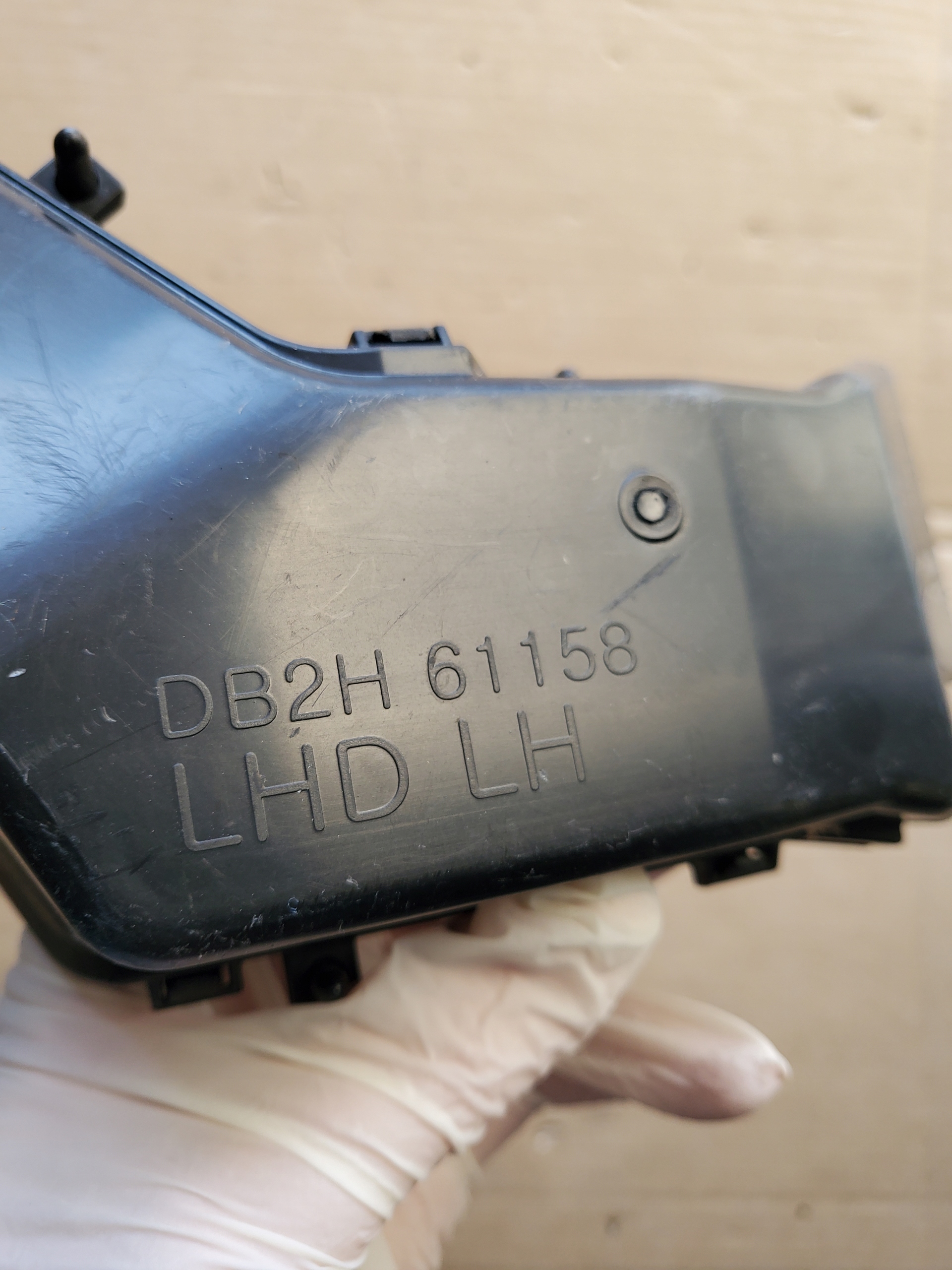 drain air intake left MAZDA CX-3 DB2H61158 OE