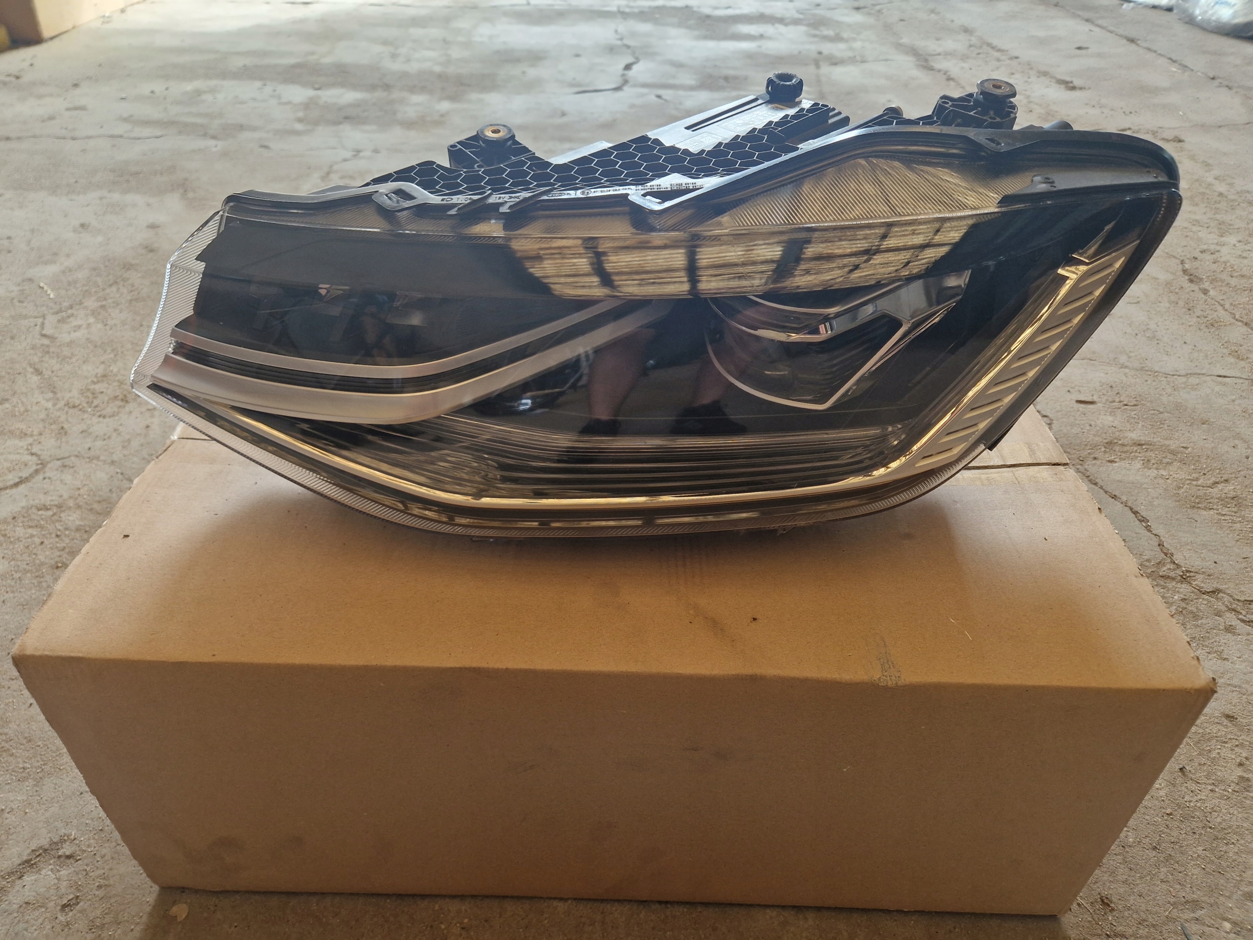 Frontscheinwerfer VW Caddy 2K8941035 LED Links Scheinwerfer Headlight - Thumbnail 1