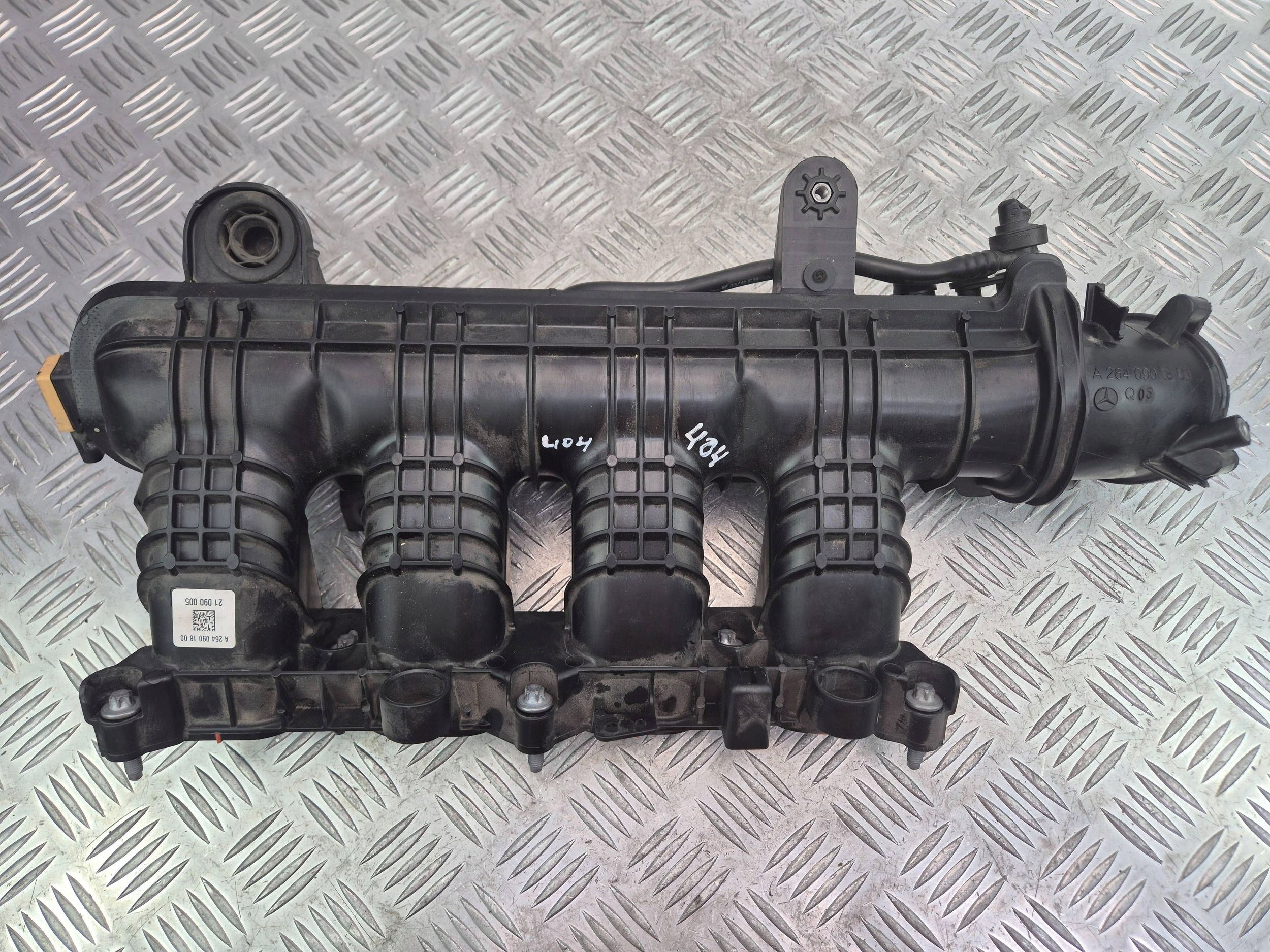 Mercedes E300 W213 intake manifold A2640901800