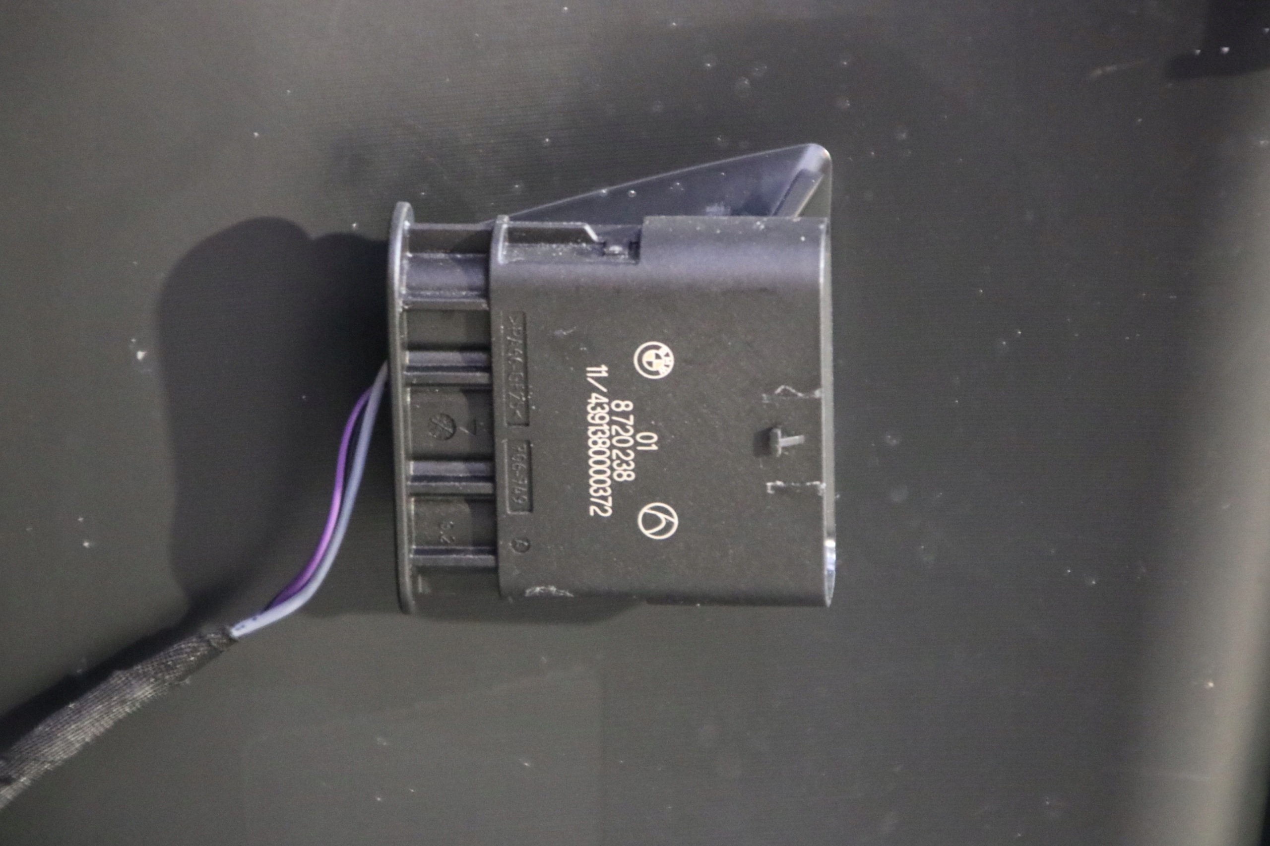BMW 7 G70 i7 bumper front front colour 475