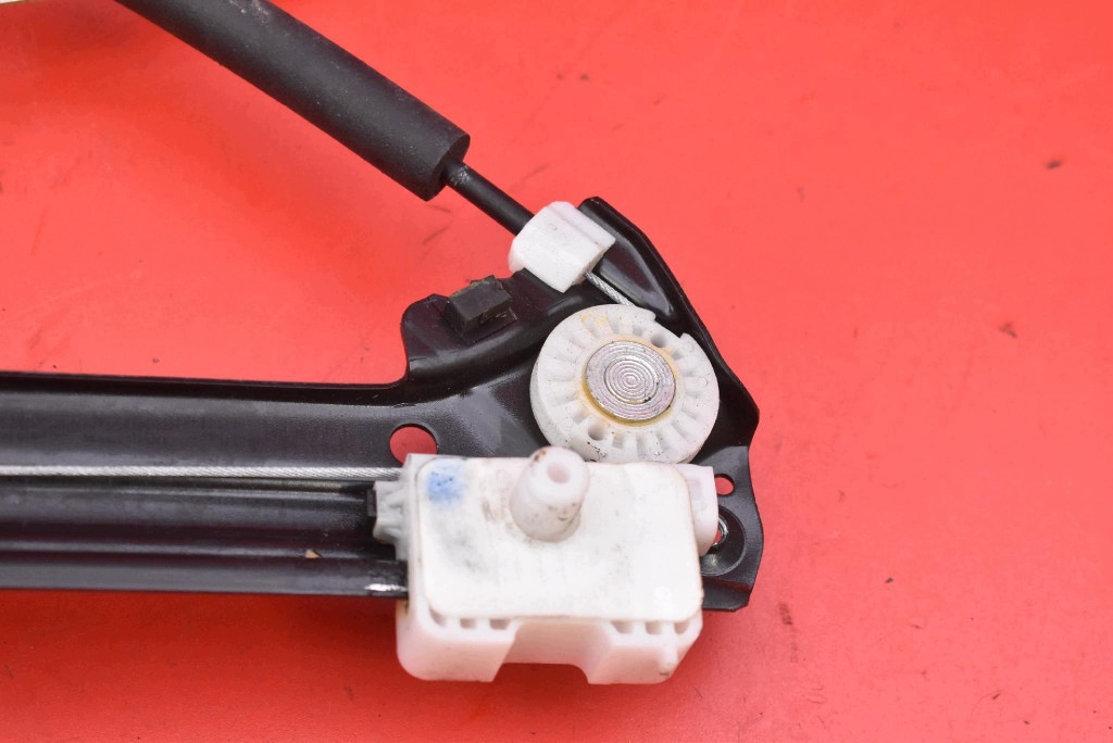 window regulator right front EU 9677734780 PEUGEOT 308 2 II 9T 5D HB 13-17