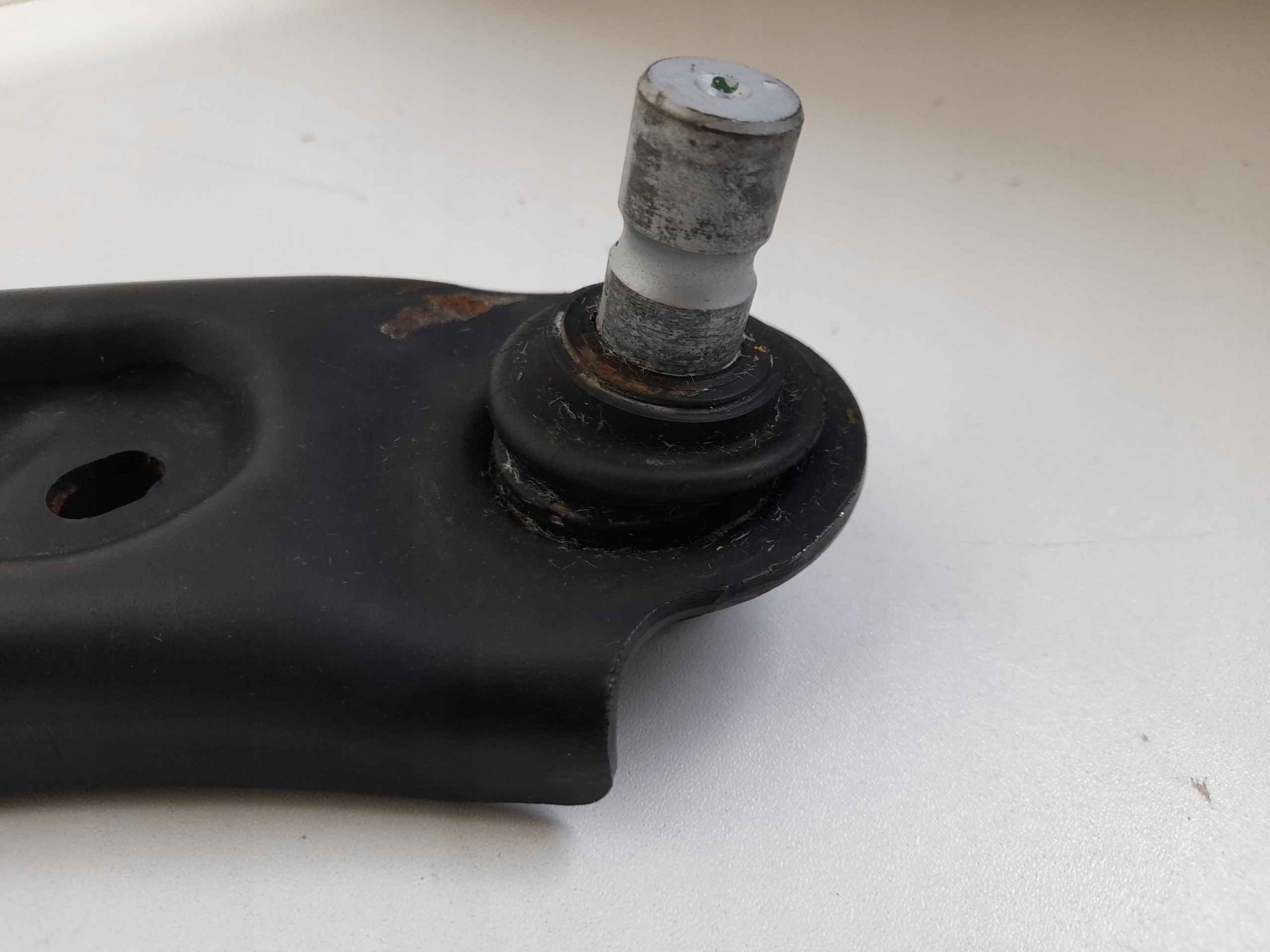 FORD ECOSPORT arm right front GN15-3042-BA