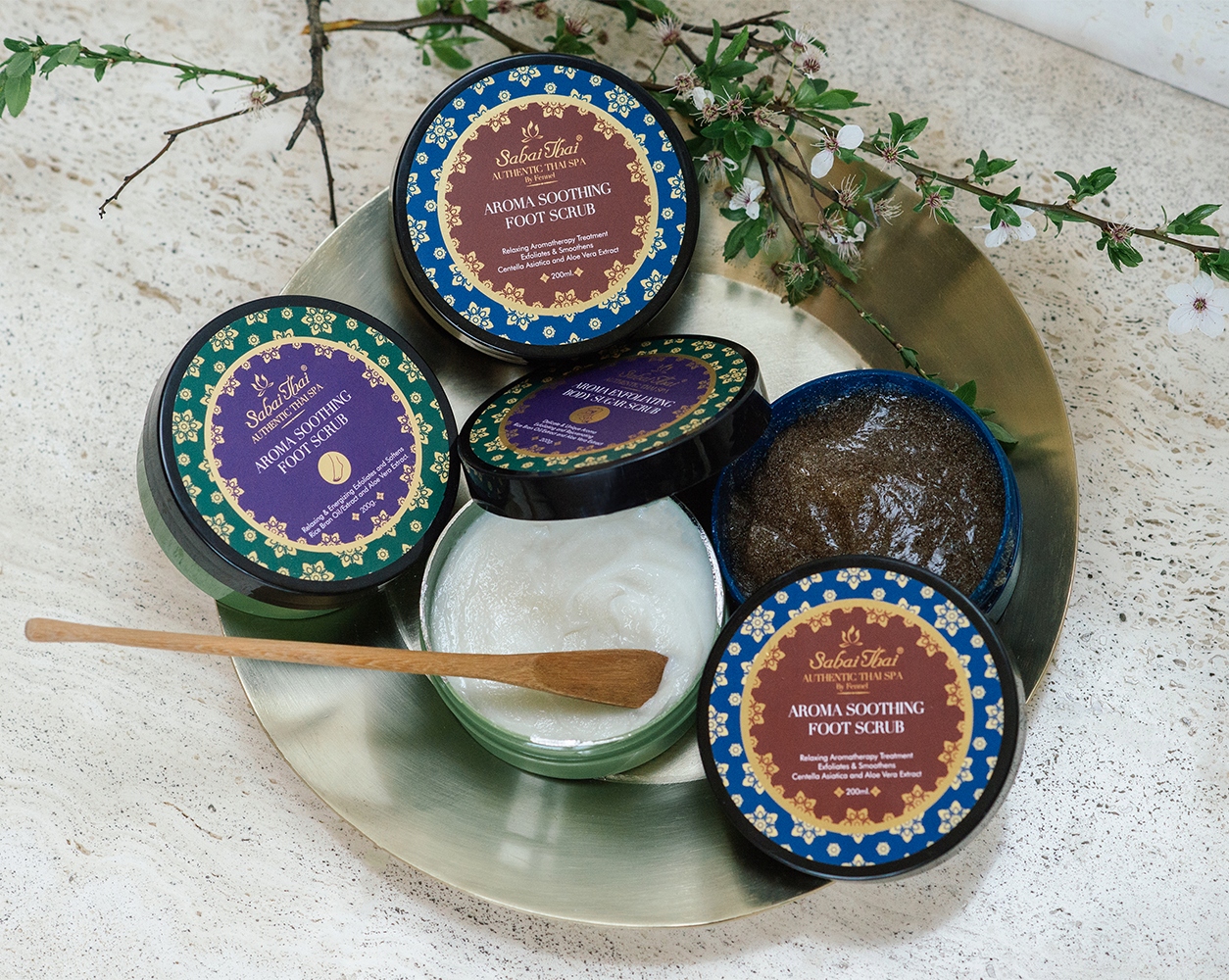 PEELING DO STÓP ZŁUSZCZAJĄCY ALOES SABAI THAI Pojemność 200 ml