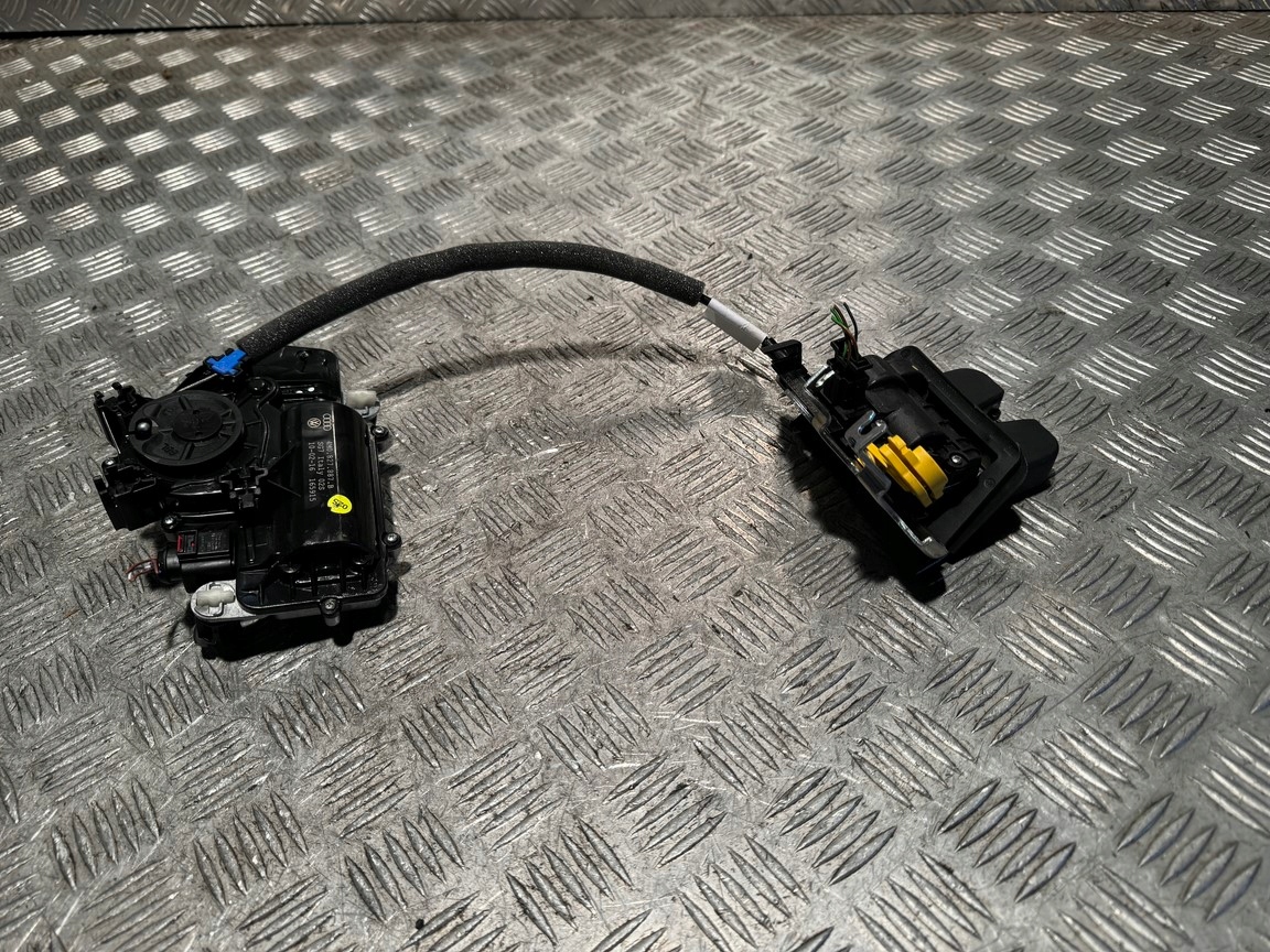 AUDI Q7 4M ZAMEK DOCIĄG KLAPY 4M0827887B 4M0827506B