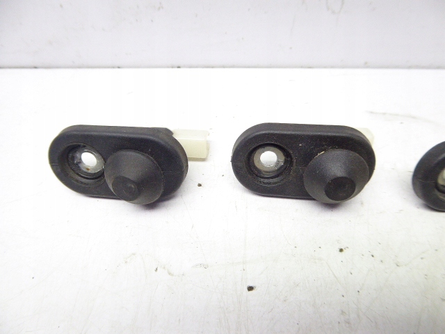 MAZDA 6 GG/GY LIFT 05-08 CZUJNIK OTWARCIA STYCZNIK DRZWI KOMBI 5D Producent części Mazda OE