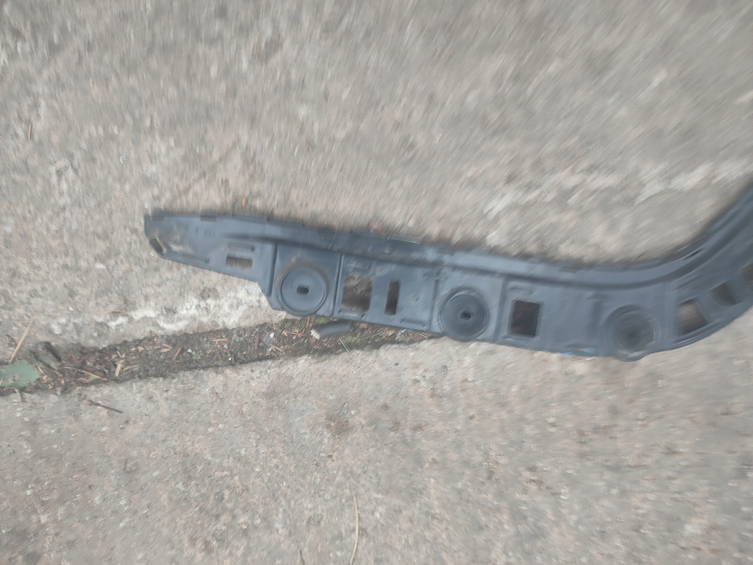 bumper bracket right rear part right rear VW PASSAT B7 KOMBI 3AF807394