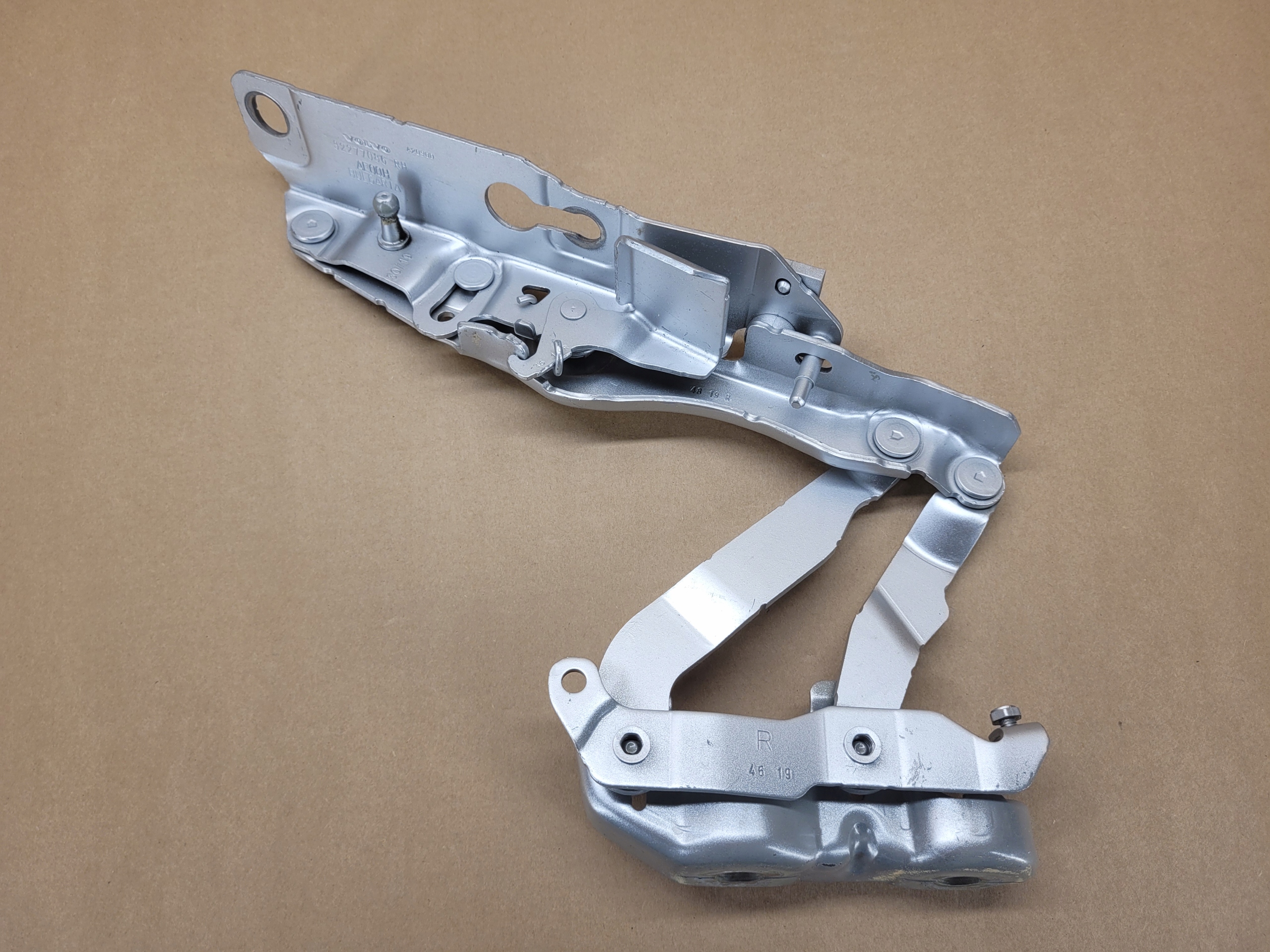 right hinge bonnets VOLVO V60 II S60 III colour 711