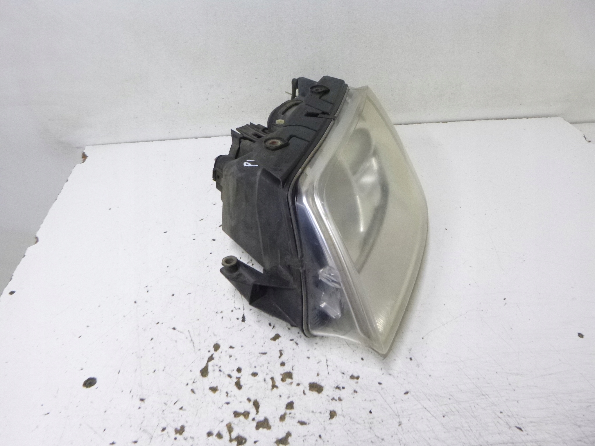 light front Volkswagen Passat B5 Lift 2002r. 3B0941015AN