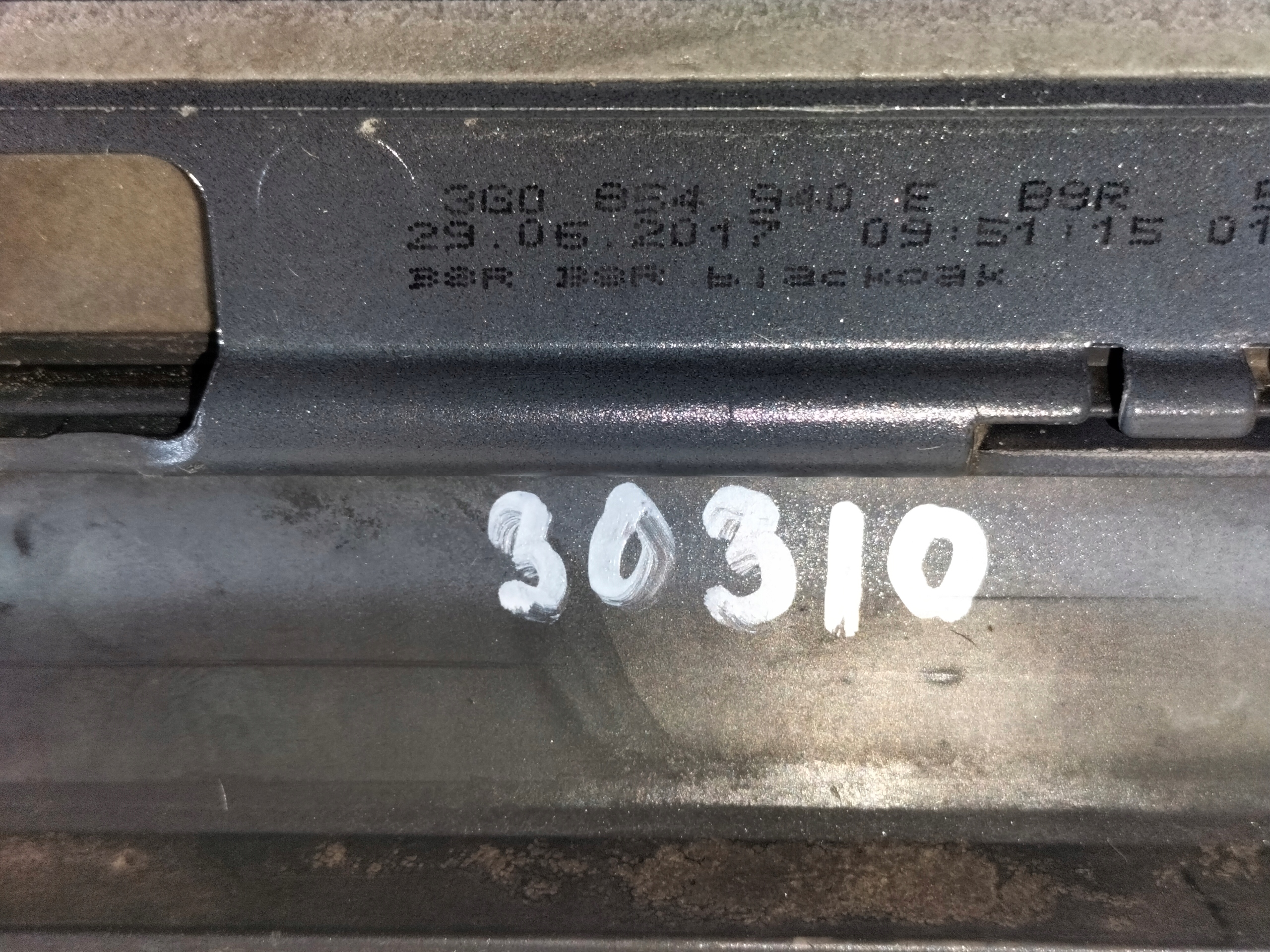 moulding door front right VW PASSAT B8 14