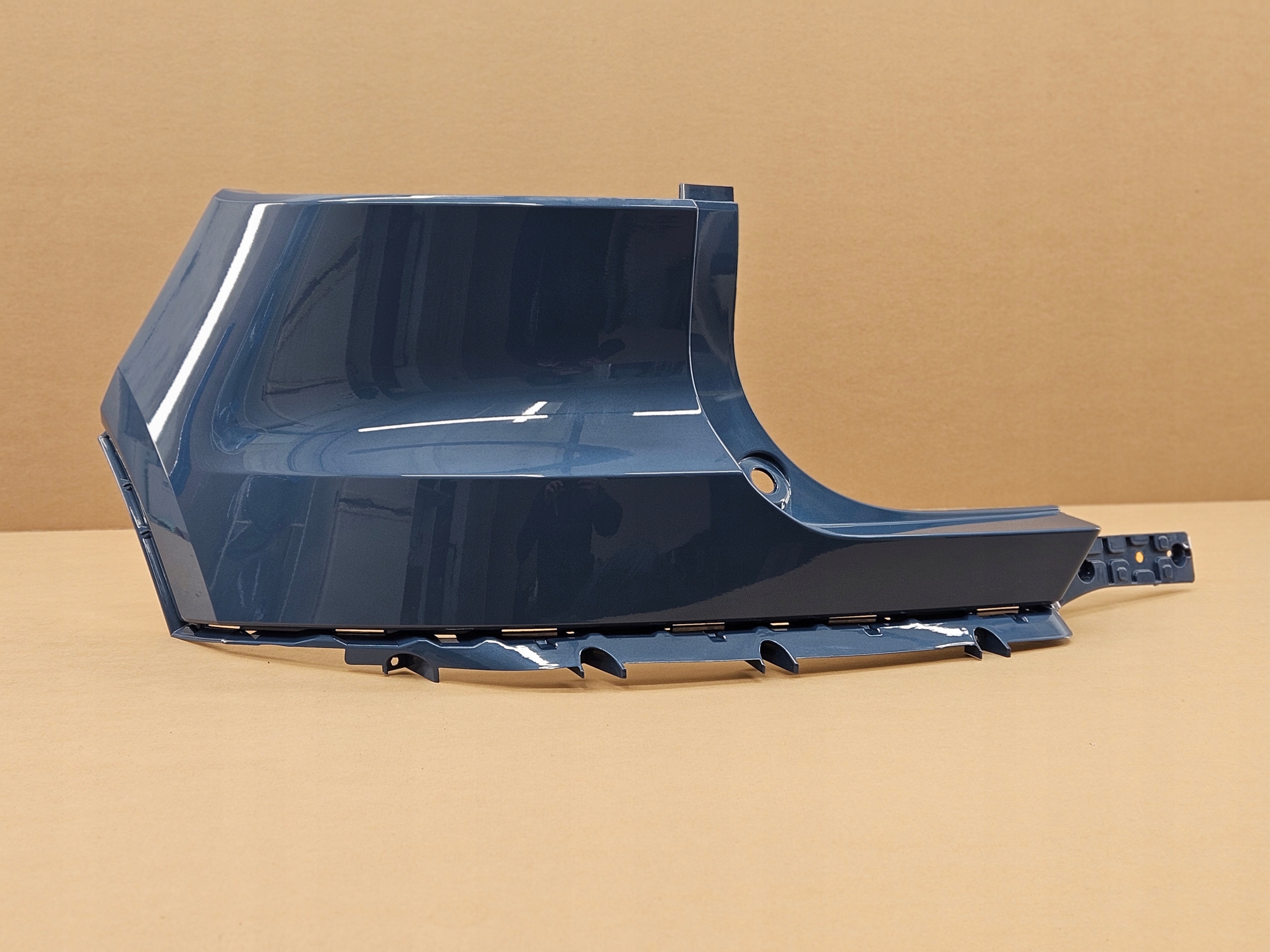 left corner bumper rear part VOLVO XC40 C40 W colour 734