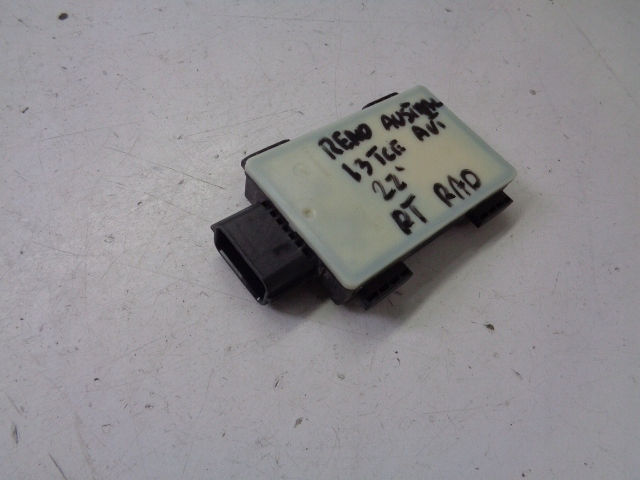 Датчик зад MEGANE V E-TECH 284N07780R